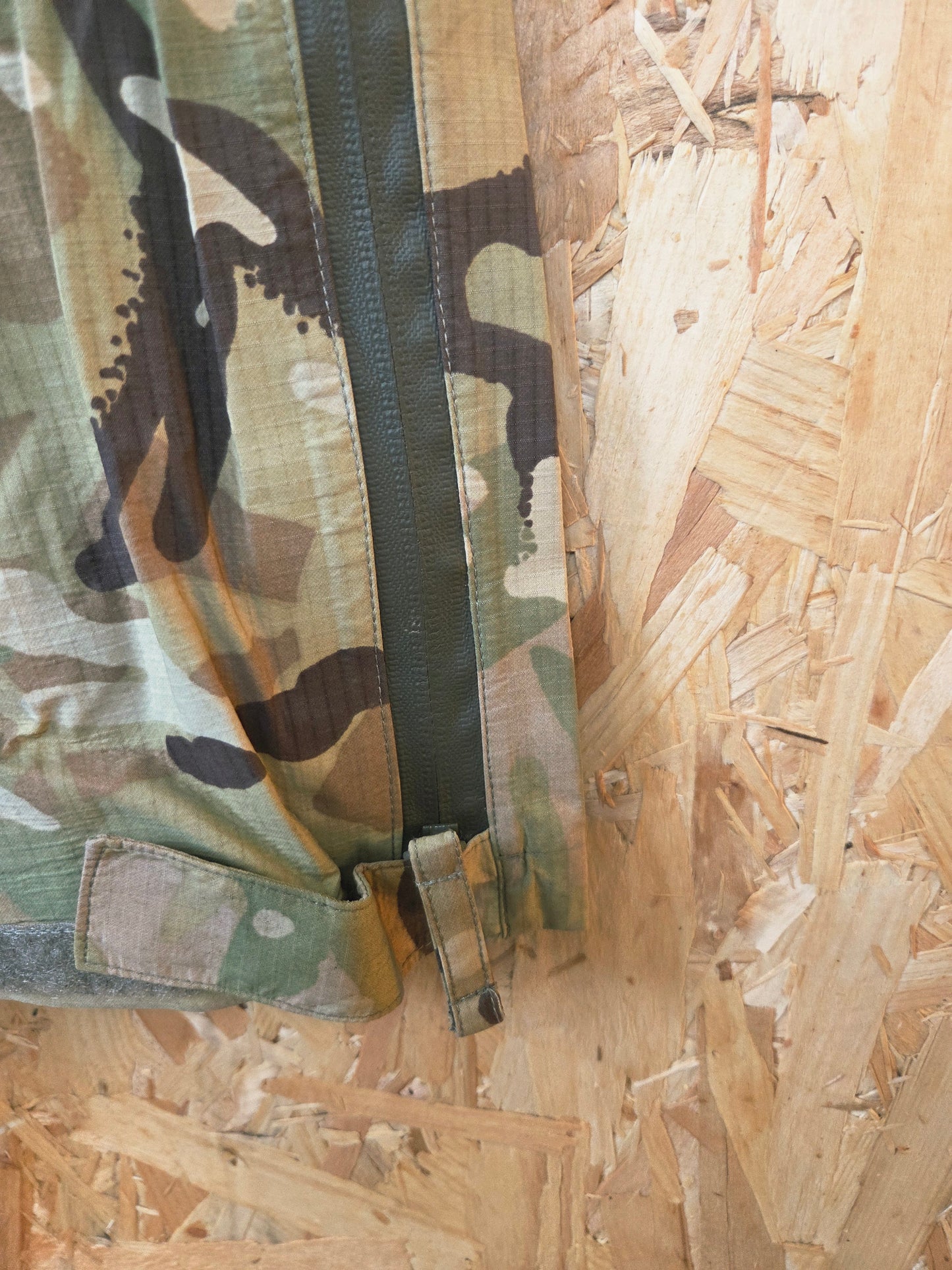 Genuine British Army Lightweight Waterproof Trousers MVP MTP Camouflage Green Brown Gortex
