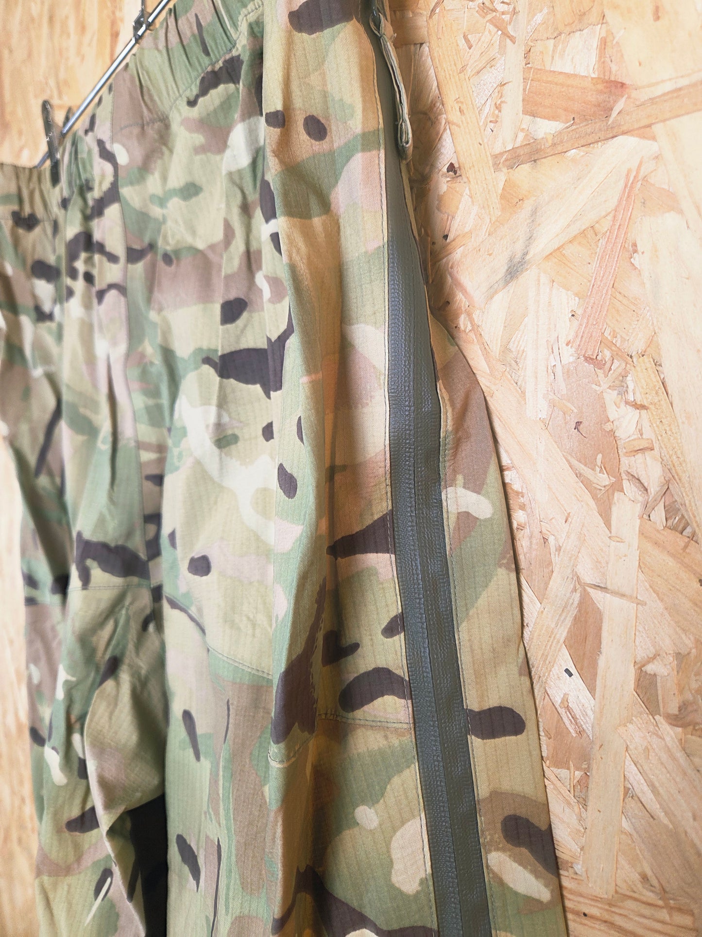 Genuine British Army Lightweight Waterproof Trousers MVP MTP Camouflage Green Brown Gortex