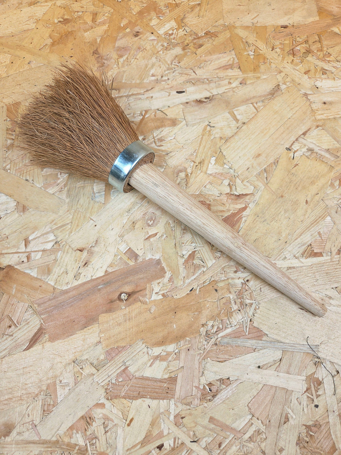 Outdoor Tar Brush Natural Coconut Fibre Wooden Handle Outside Workshop Garage Garden 33cm
