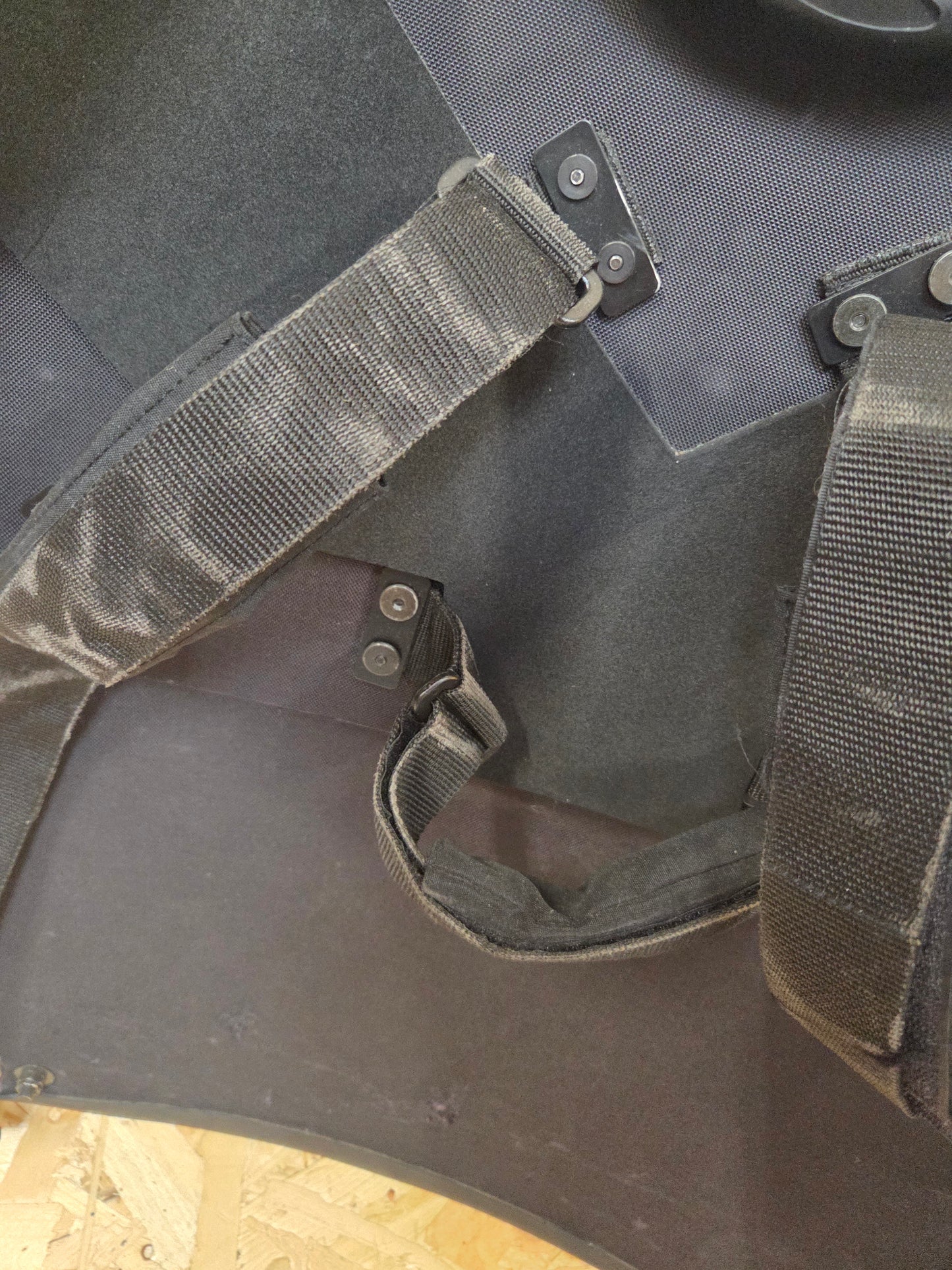 Ballistic Shield NIJ III LW United Shield Protection Tactical Black Light Weight Harness