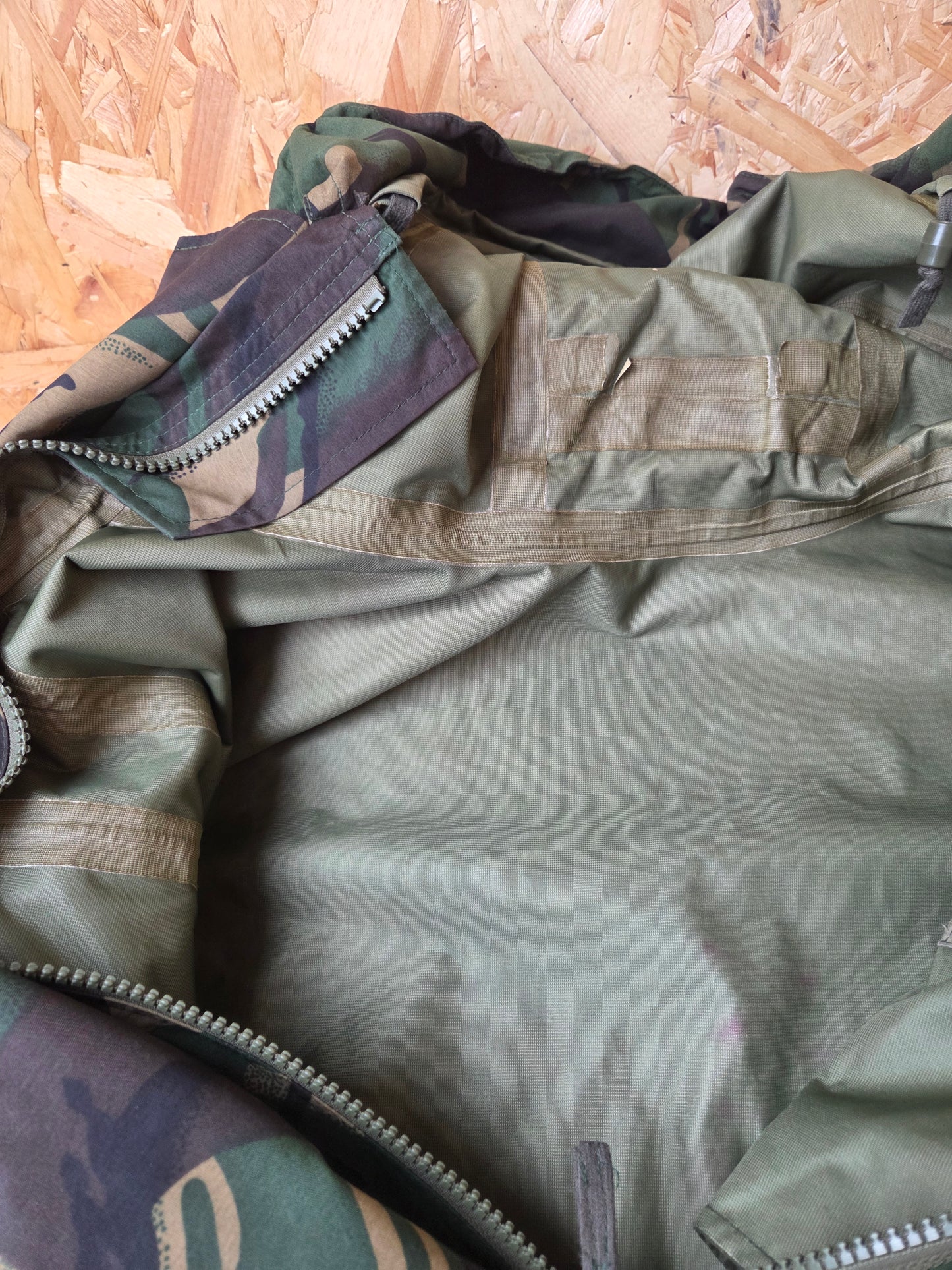 Genuine British Army Smock MVP Jacket Woodland DPM Camouflage Camo Windproof Waterproof Goretex Coat Military Cadet Paintball Tactical Airsoft Camo Coat (Copy)