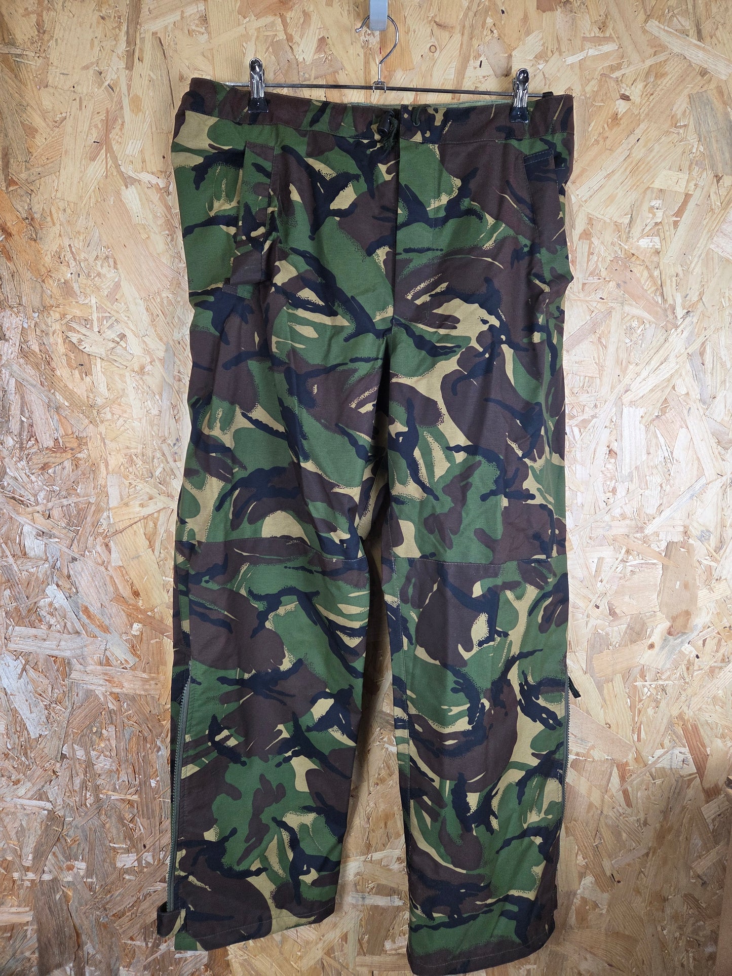 Genuine British Army DPM Over Trousers Woodland Waterproof Wet Weather Goretex MVP Camouflage Camo