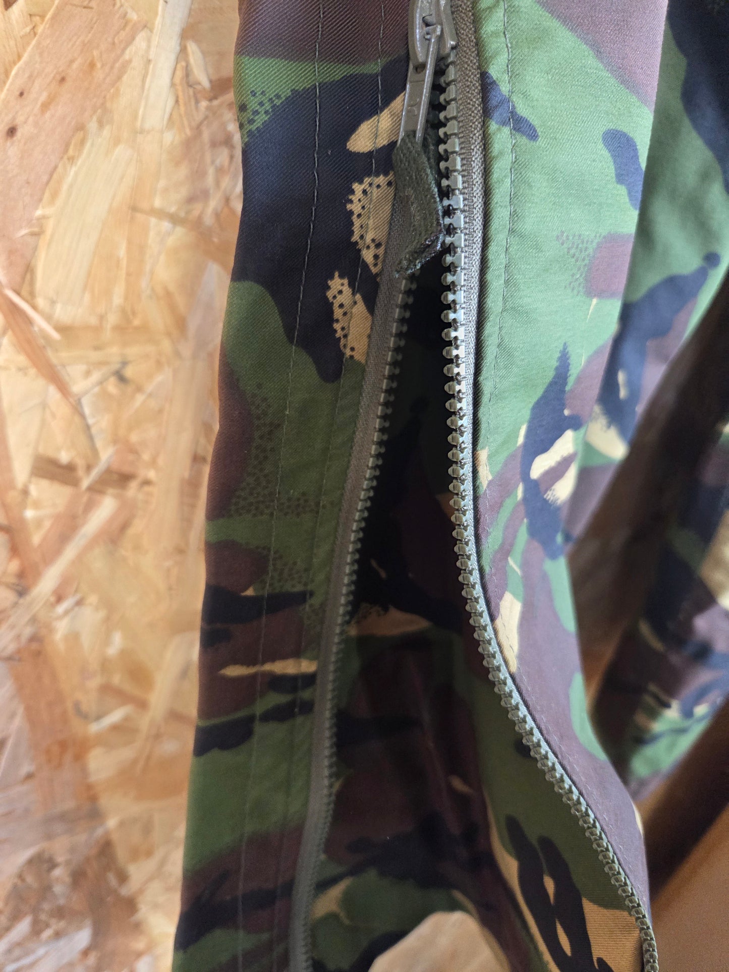 Genuine British Army DPM Over Trousers Woodland Waterproof Wet Weather Goretex MVP Camouflage Camo