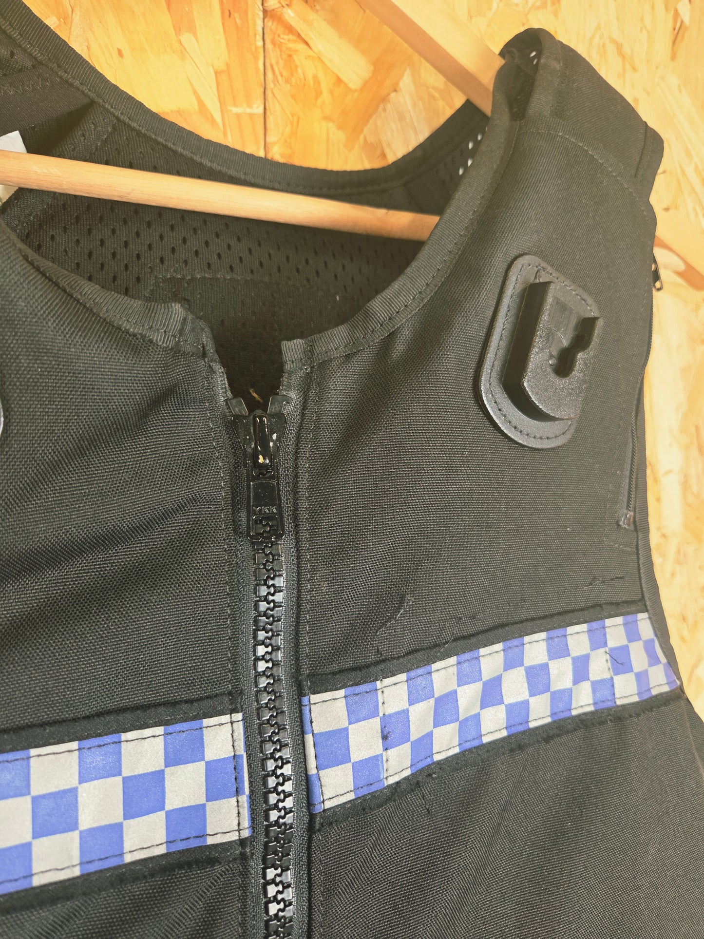 Genuine Police Body Armour Cover Aegis Safariland Female NIJ Level 2 HG1 KR1 SP2 Covert Stab Vest Black with Check Carrier 56E (42")