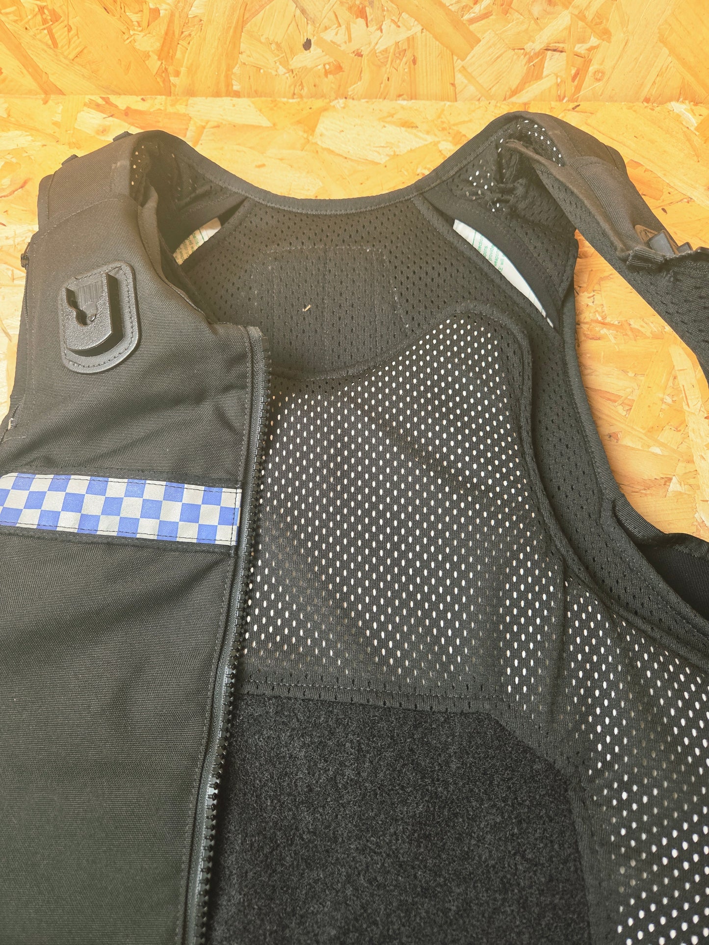 Genuine Police Body Armour Cover Aegis Safariland Female NIJ Level 2 HG1 KR1 SP2 Covert Stab Vest Black with Check Carrier 56E (42")
