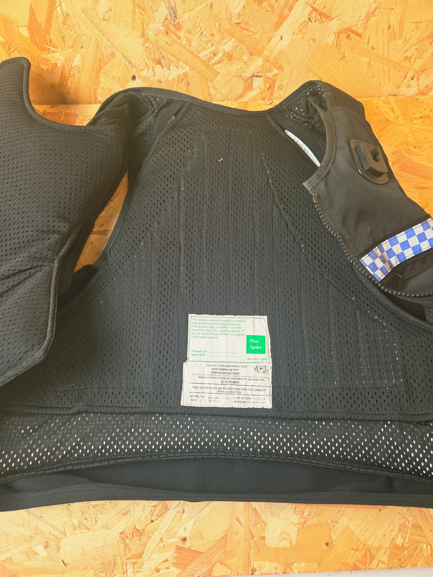 Genuine Police Body Armour Cover Aegis Safariland Female NIJ Level 2 HG1 KR1 SP2 Covert Stab Vest Black with Check Carrier 56E (42")