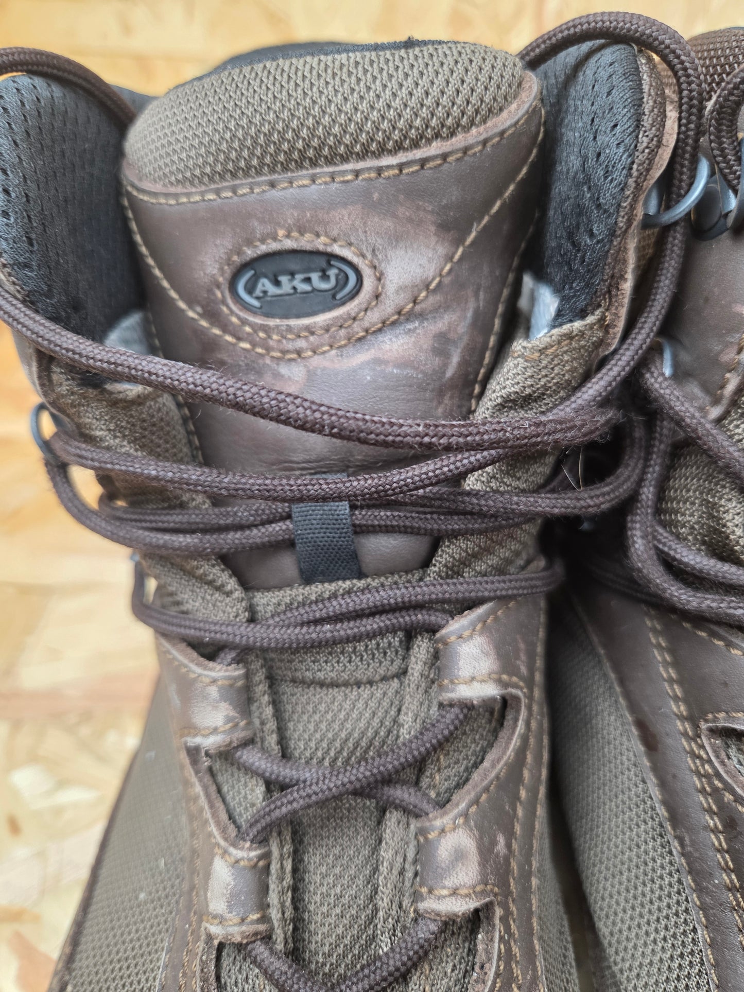Genuine AKU German Military Leather Hiking Boots Brown Outdoor Walking Patrol Lightweight Footwear UK 10