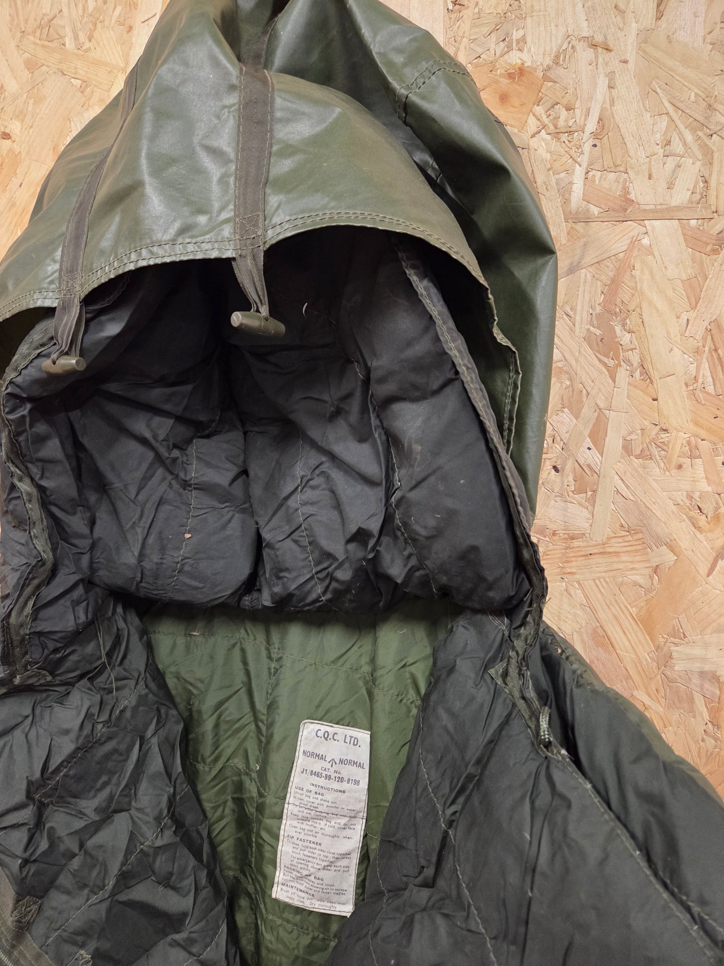 Genuine British Army Sleeping Bag Issue Pattern 58 Goose Down Arctic Cold Weather Military Surplus Olive Green