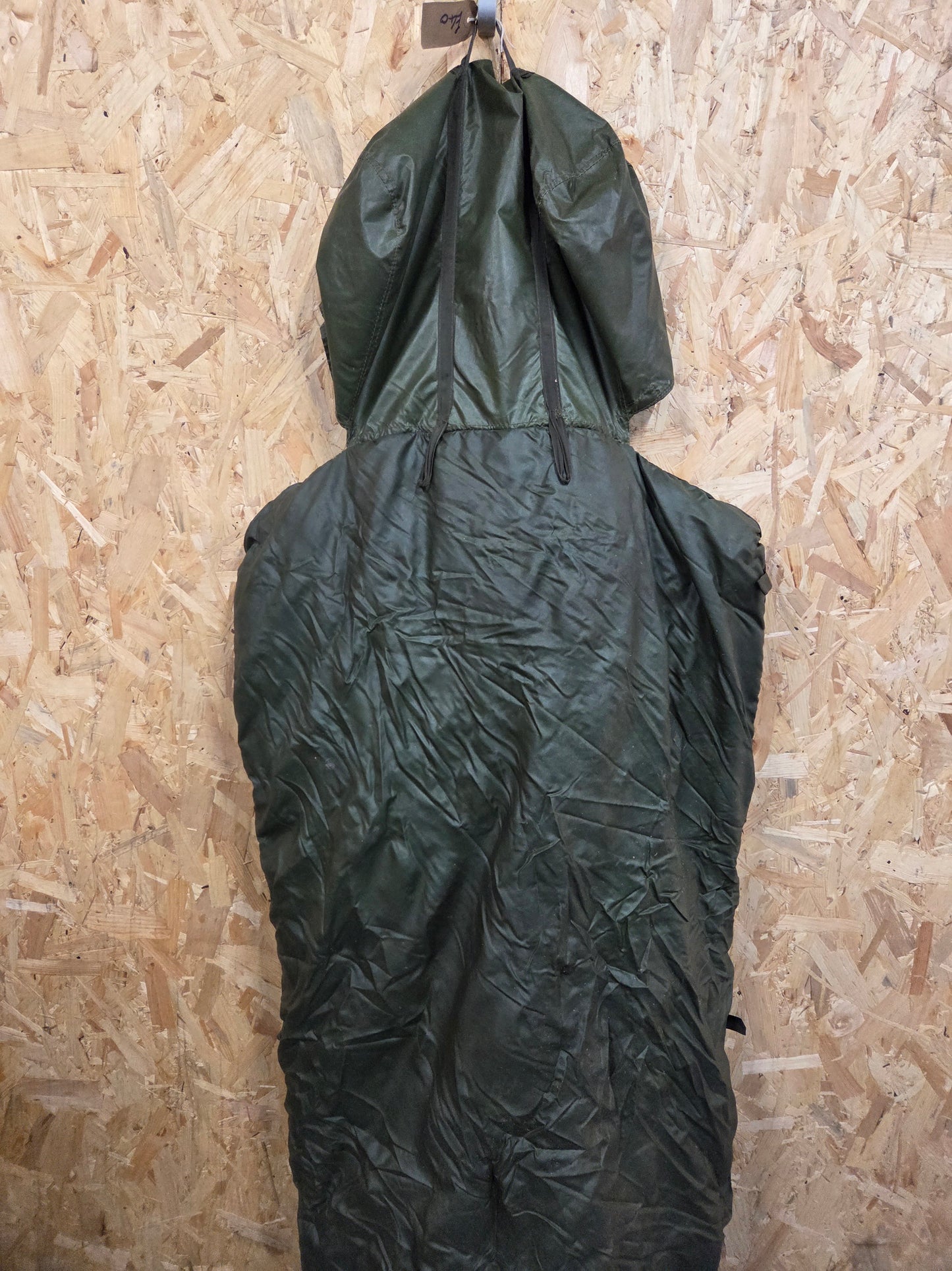 Genuine British Army Sleeping Bag Issue Pattern 58 Goose Down Arctic Cold Weather Military Surplus Olive Green