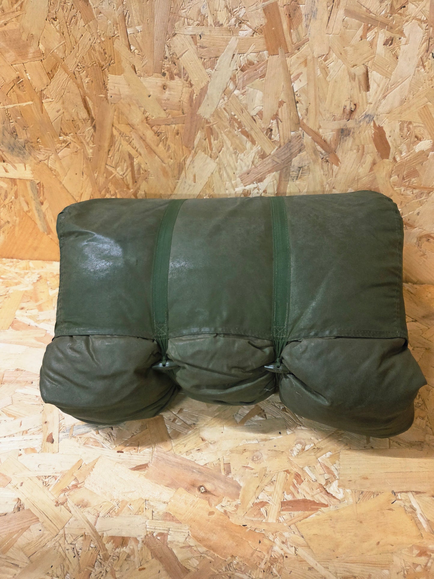 Genuine British Army Sleeping Bag Issue Pattern 58 Goose Down Arctic Cold Weather Military Surplus Olive Green