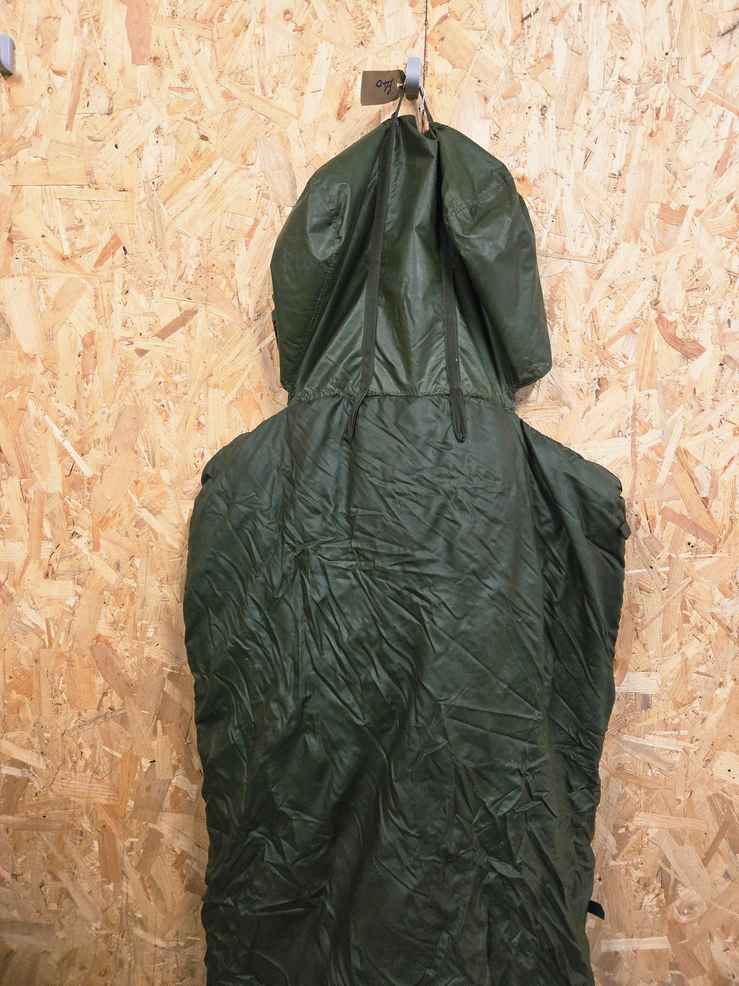 Genuine British Army Sleeping Bag Issue Pattern 58 Goose Down Arctic Cold Weather Military Surplus Olive Green