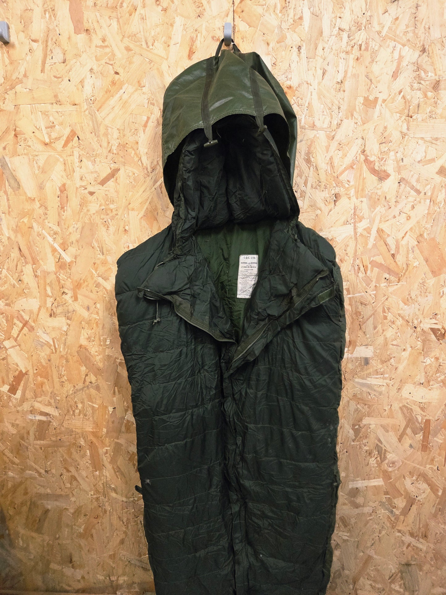 Genuine British Army Sleeping Bag Issue Pattern 58 Goose Down Arctic Cold Weather Military Surplus Olive Green