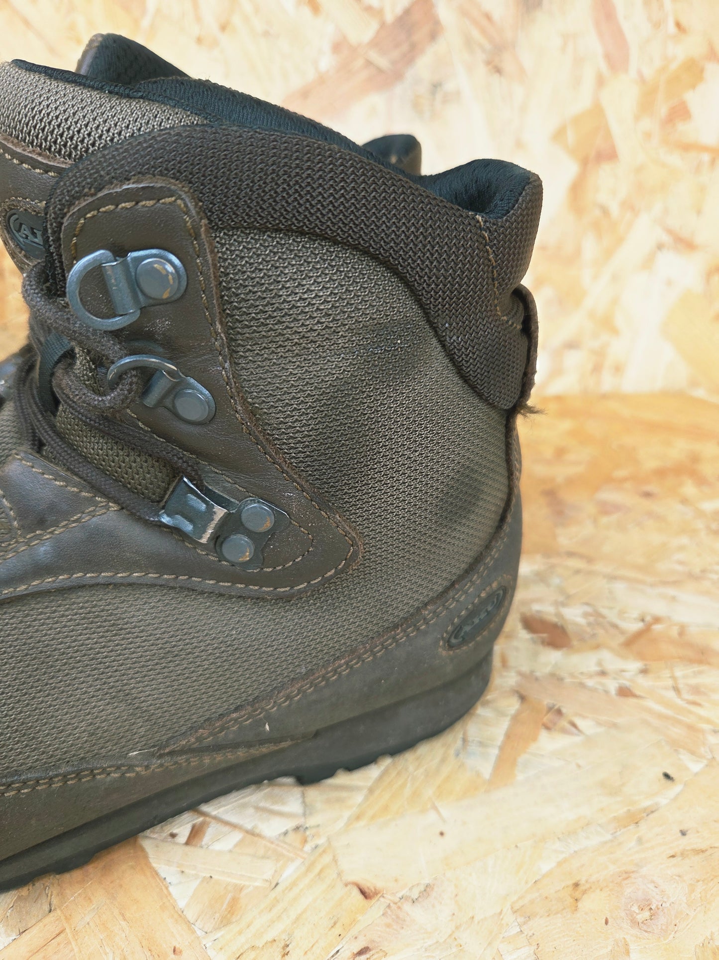 Genuine AKU German Military Leather Hiking Boots Brown Cadet Outdoor Walking Patrol Lightweight Footwear UK 6