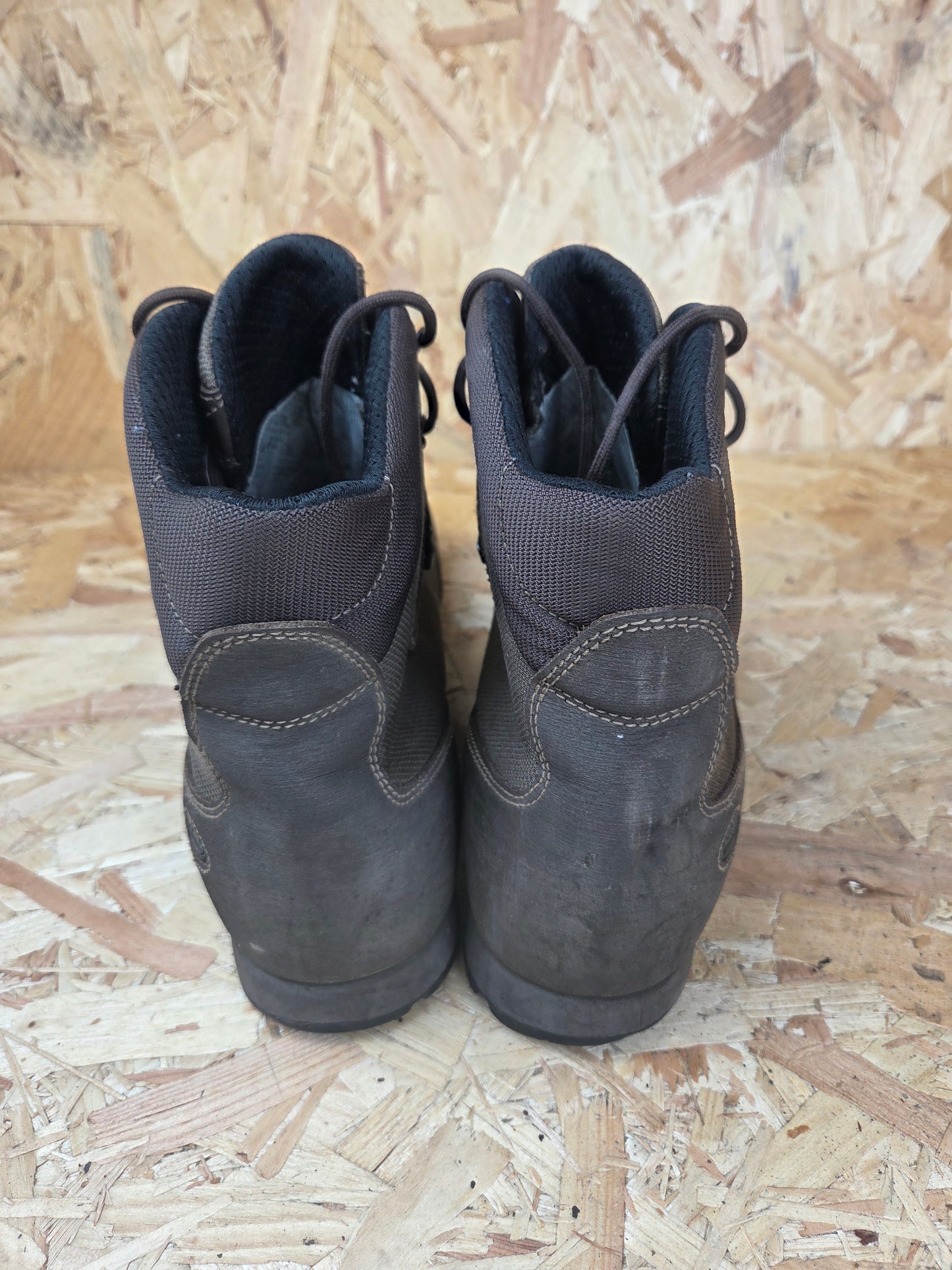 Genuine AKU German Military Leather Hiking Boots Brown Cadet Outdoor Walking Patrol Lightweight Footwear UK 12
