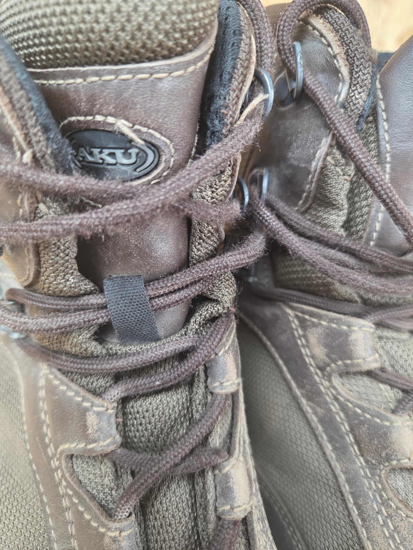 Genuine AKU German Military Leather Hiking Boots Brown Cadet Outdoor Walking Patrol Lightweight Footwear Approx UK 10
