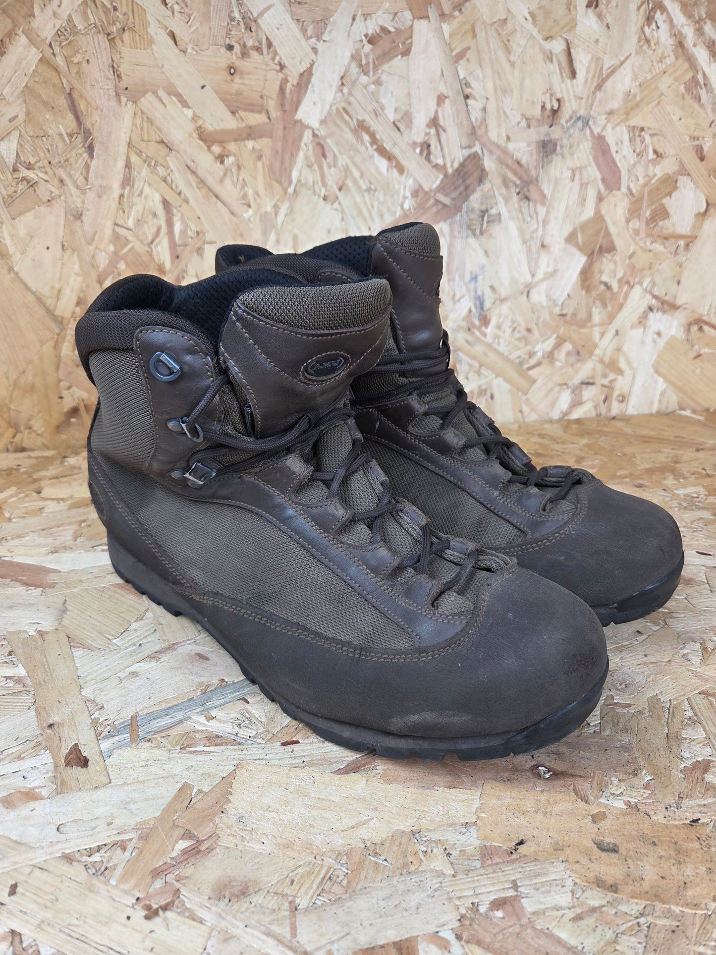 Genuine AKU German Military Leather Hiking Boots Brown Cadet Outdoor Walking Patrol Lightweight Footwear UK 12