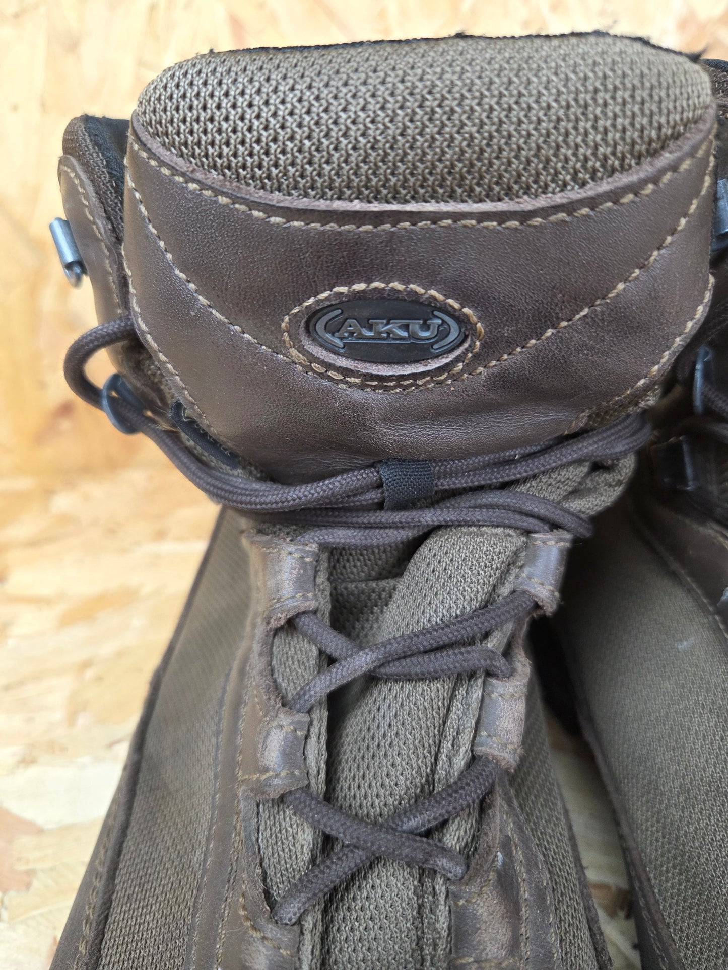 Genuine AKU German Military Leather Hiking Boots Brown Cadet Outdoor Walking Patrol Lightweight Footwear UK 12