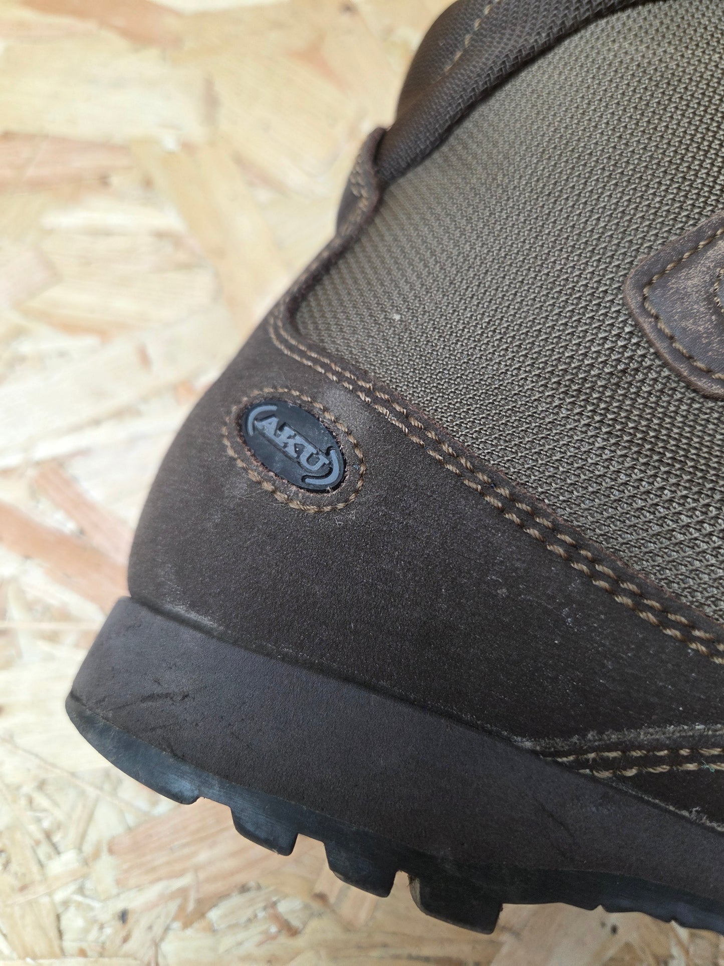 Genuine AKU German Military Leather Hiking Boots Brown Cadet Outdoor Walking Patrol Lightweight Footwear Approx UK 6