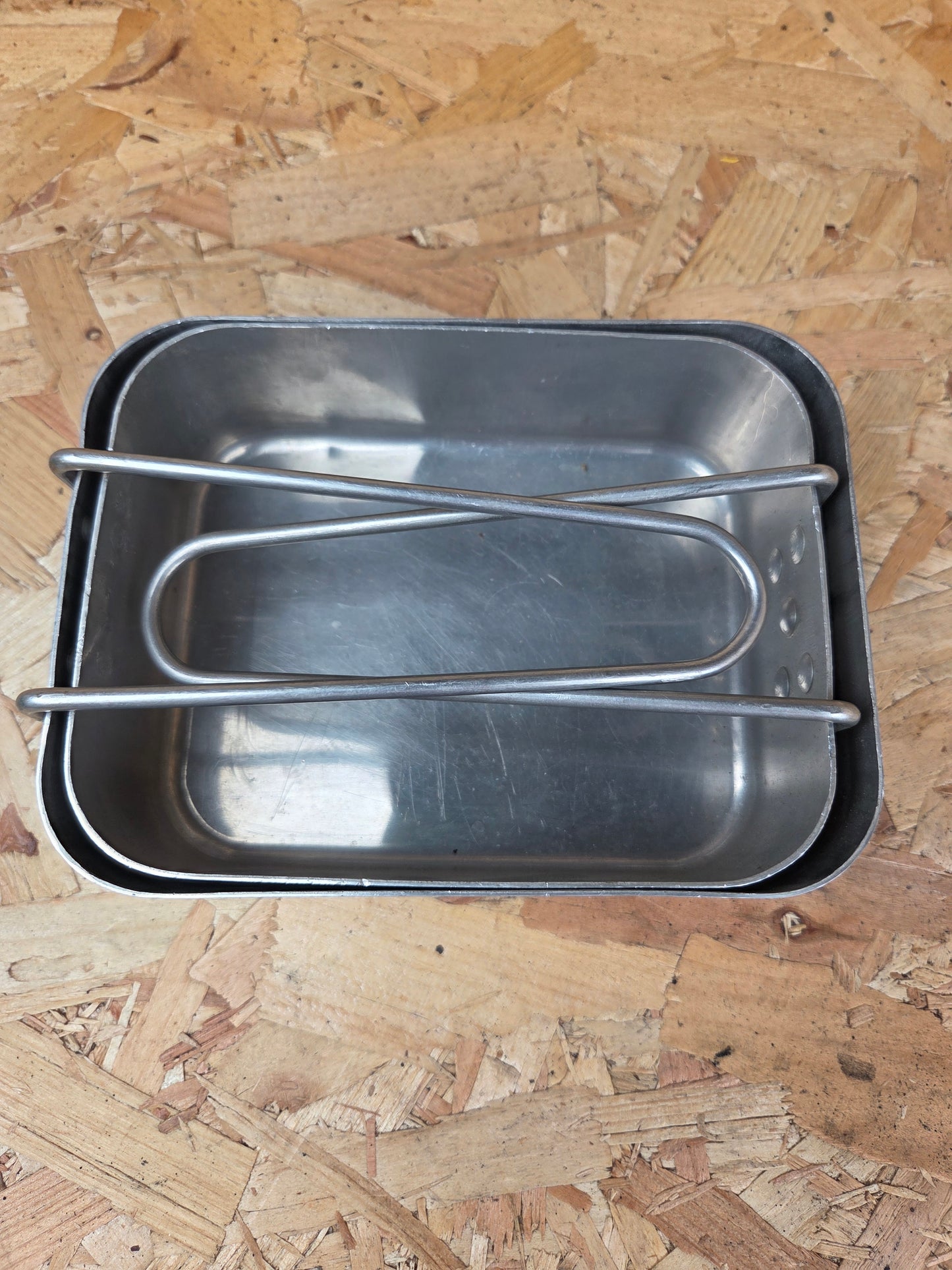 Genuine British Army Issue Mess Tin Set of 2 Aluminium Camping Bushcraft Cook Set Nesting Pair Set Cadet Folding Handle