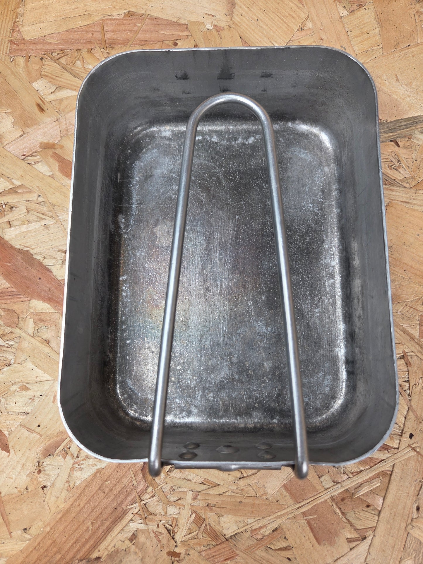 Genuine British Army Issue Mess Tin Set of 2 Aluminium Camping Bushcraft Cook Set Nesting Pair Set Cadet Folding Handle