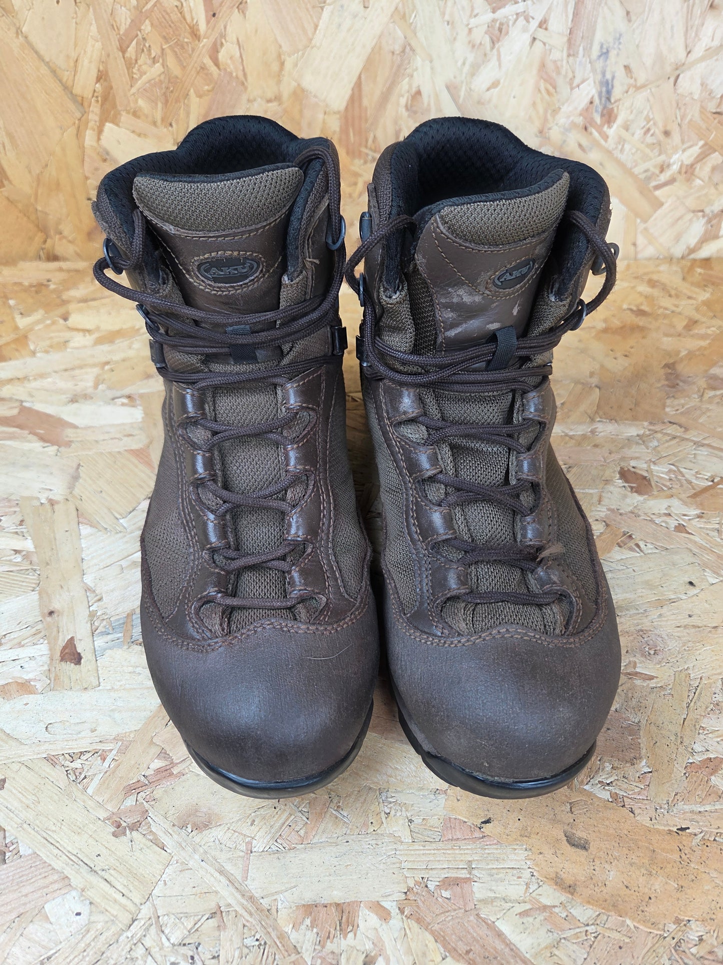 Genuine AKU German Military Leather Hiking Boots Brown Cadet Outdoor Walking Patrol Lightweight Footwear Approx UK 8
