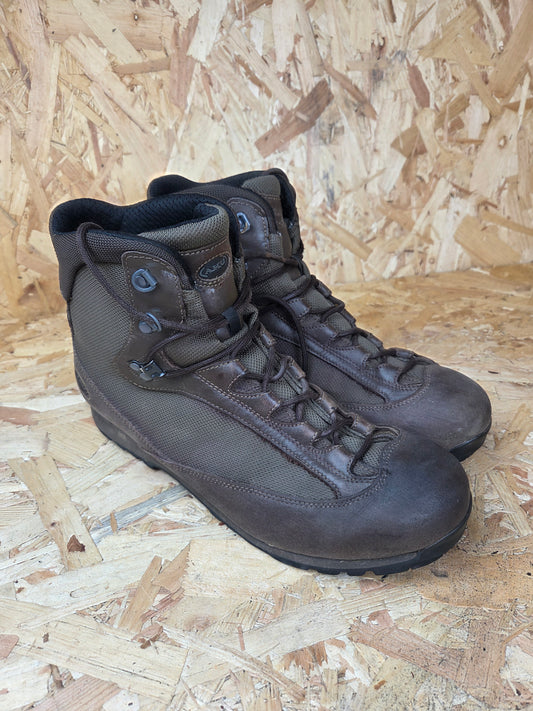 Genuine AKU German Military Leather Hiking Boots Brown Cadet Outdoor Walking Patrol Lightweight Footwear UK 10