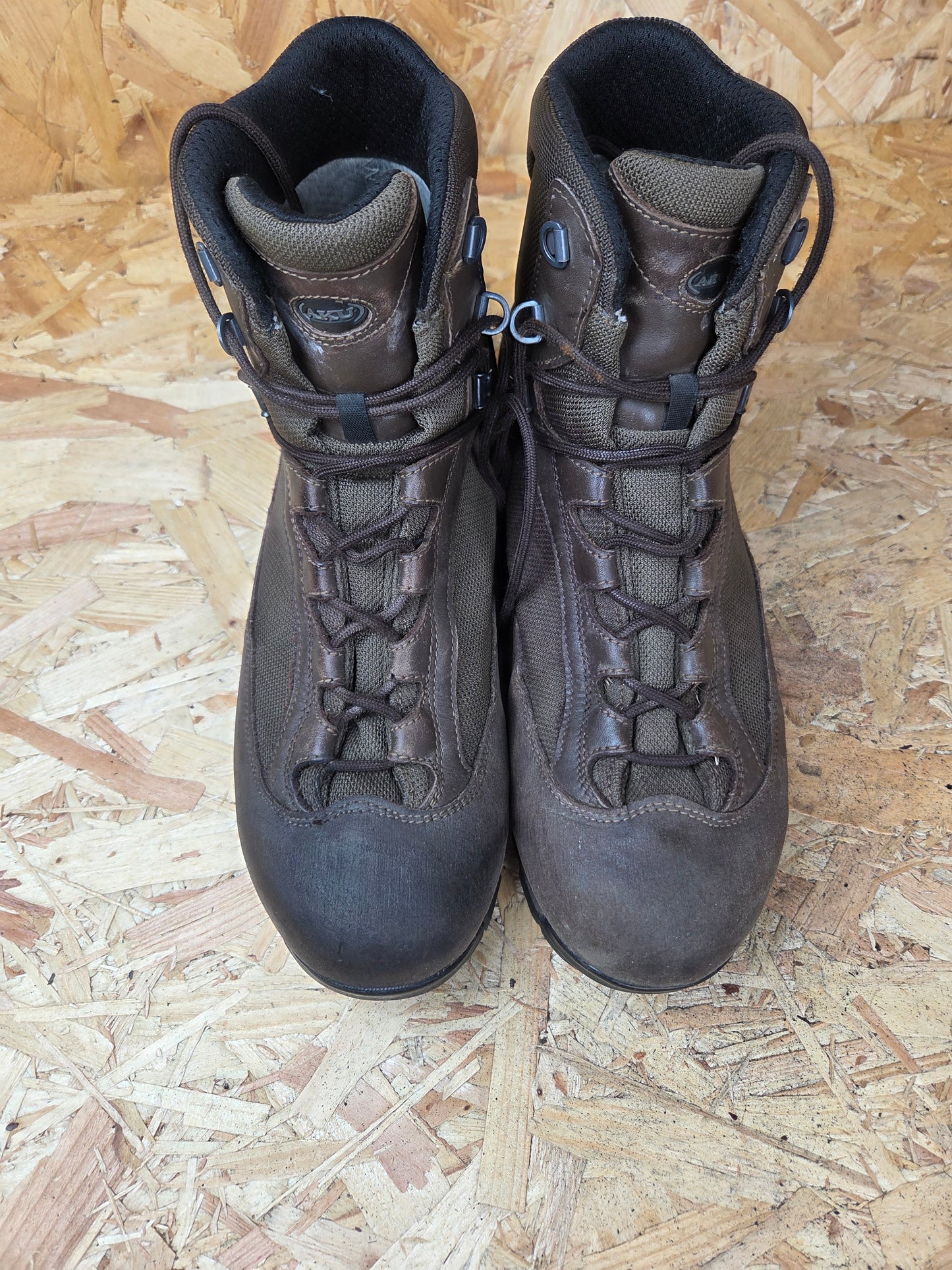 Genuine AKU German Military Leather Hiking Boots Brown Cadet Outdoor Walking Patrol Lightweight Footwear UK 10