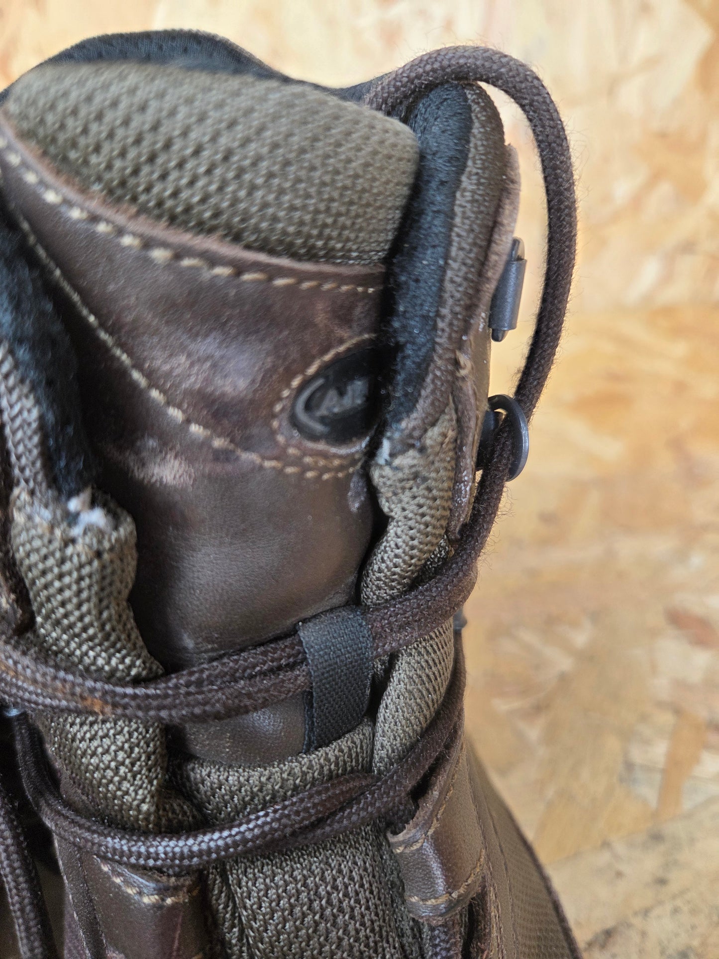 Genuine AKU German Military Leather Hiking Boots Brown Cadet Outdoor Walking Patrol Lightweight Footwear UK 10