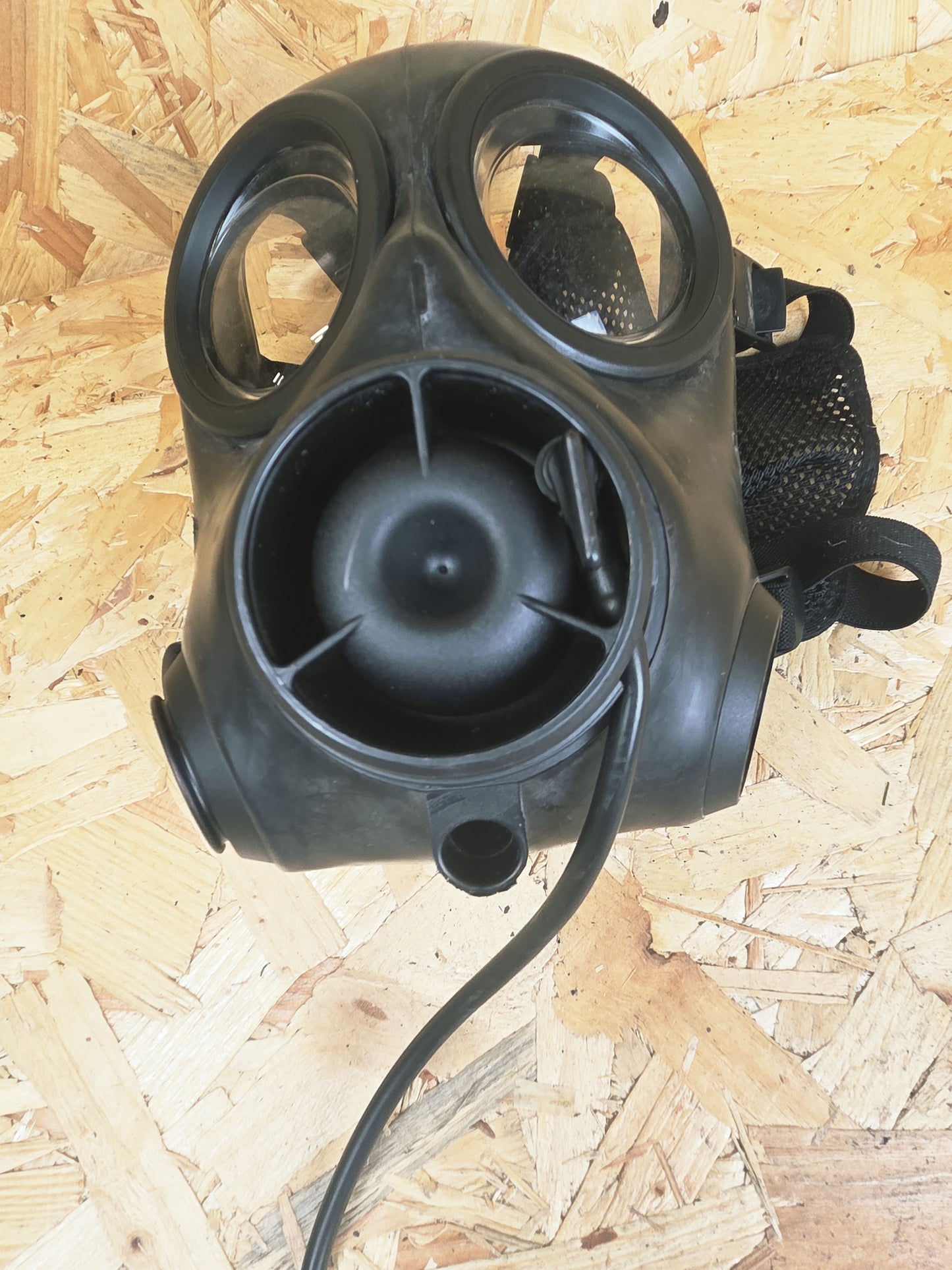 Avon FM12 Twin Port Respirator Gas Mask Size 1 2 3 FM 12 Used