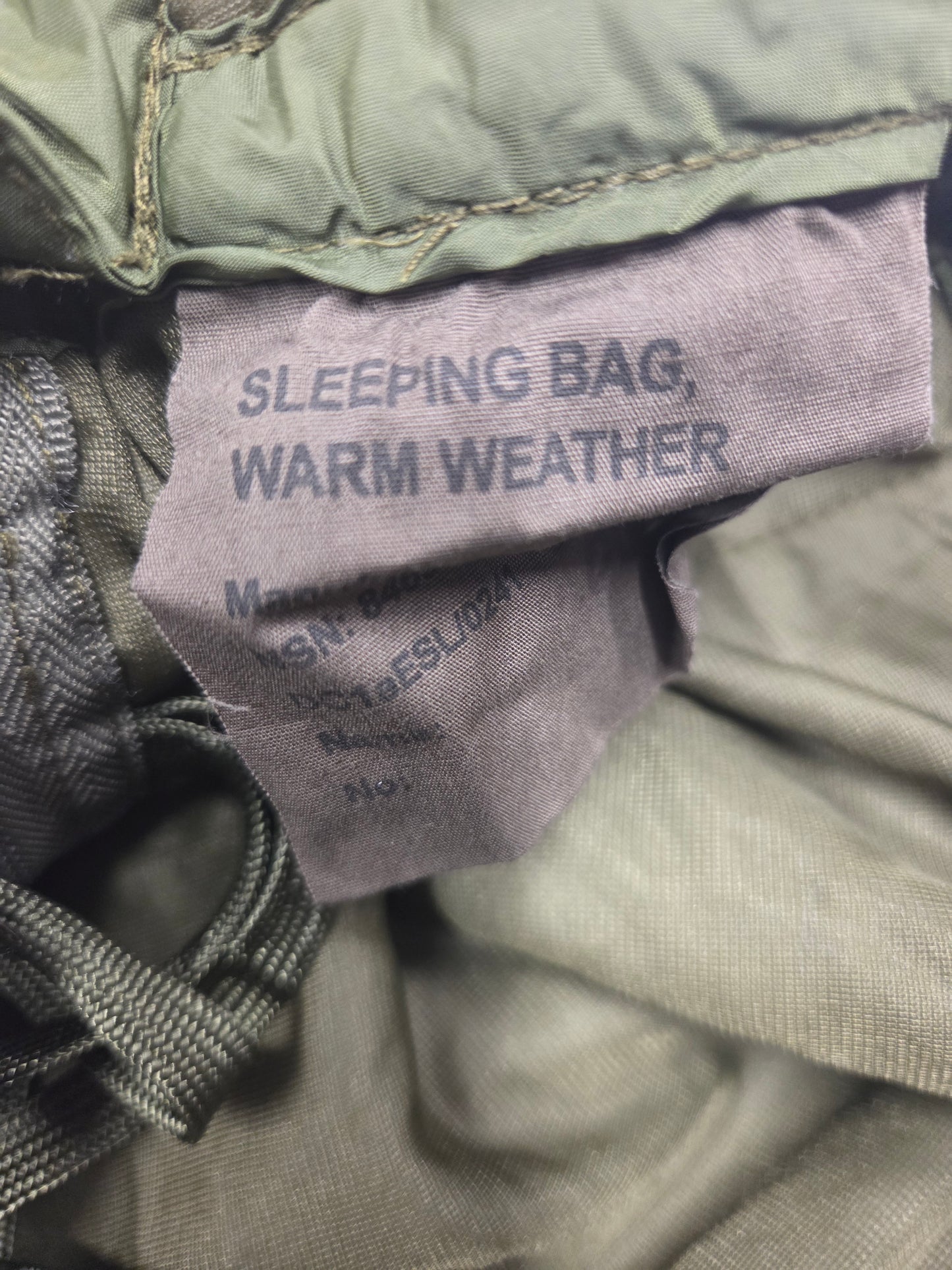 Genuine British Army Issue Warm Weather Sleeping Bag With Bag Stuff Sack Light Weight Olive Green