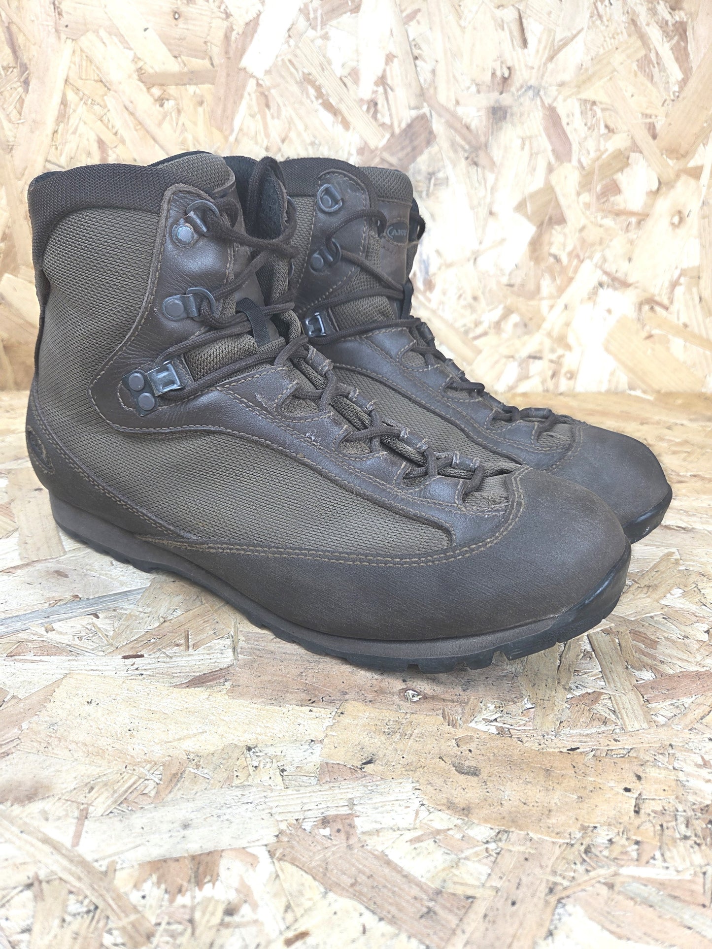 Genuine AKU Military Leather Hiking Boots Brown Cadet Outdoor Walking Patrol Lightweight Footwear UK 10