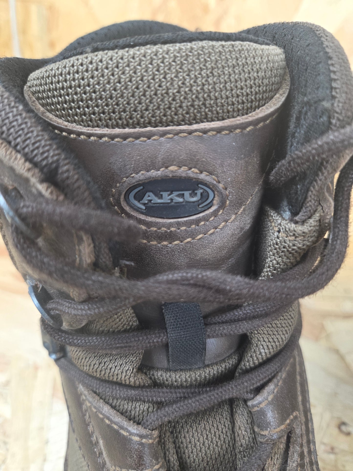 Genuine AKU Military Leather Hiking Boots Brown Cadet Outdoor Walking Patrol Lightweight Footwear UK 10