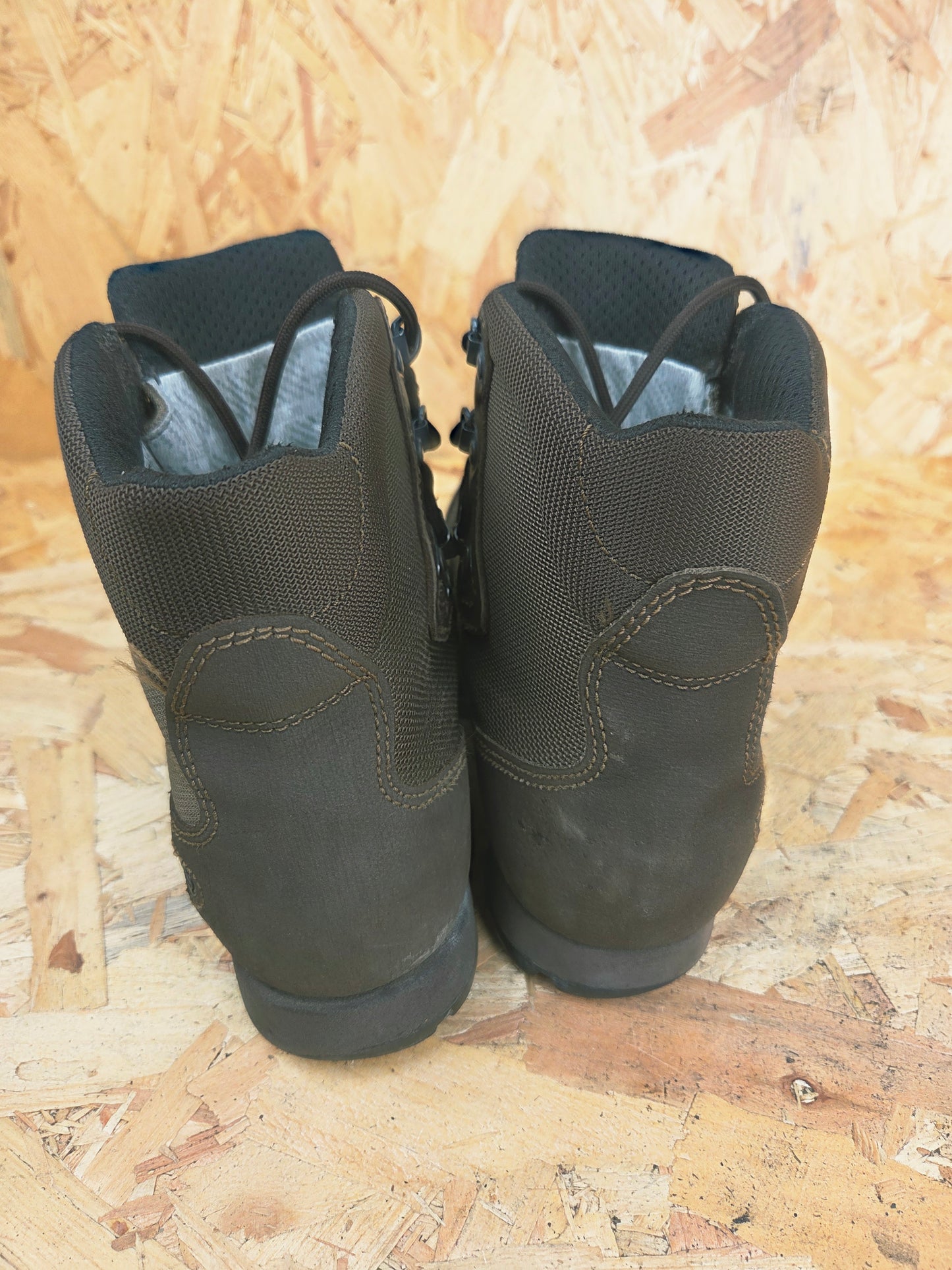 Genuine AKU Military Leather Hiking Boots Brown Cadet Outdoor Walking Patrol Lightweight Footwear UK 6
