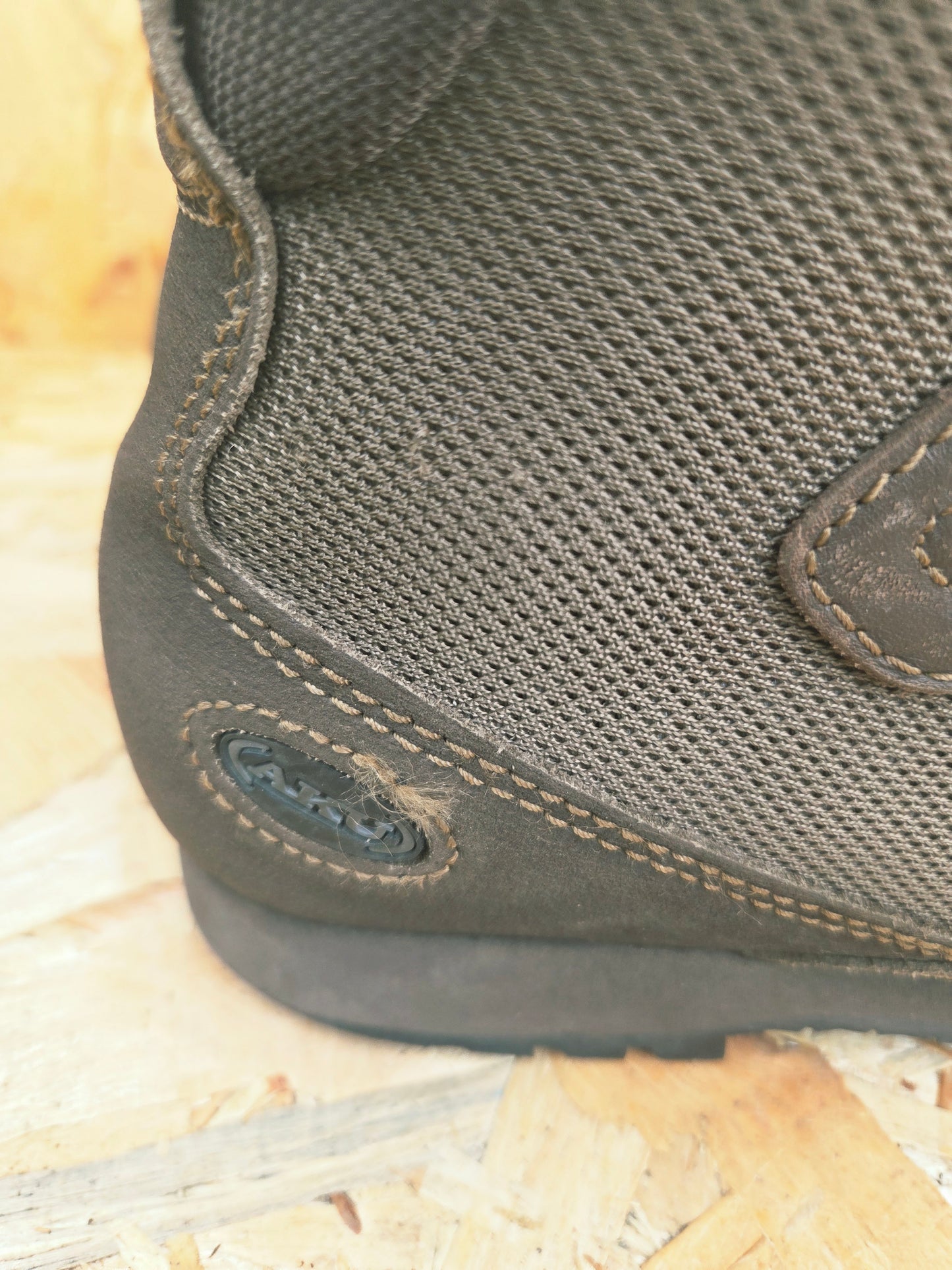 Genuine AKU Military Leather Hiking Boots Brown Cadet Outdoor Walking Patrol Lightweight Footwear UK 6