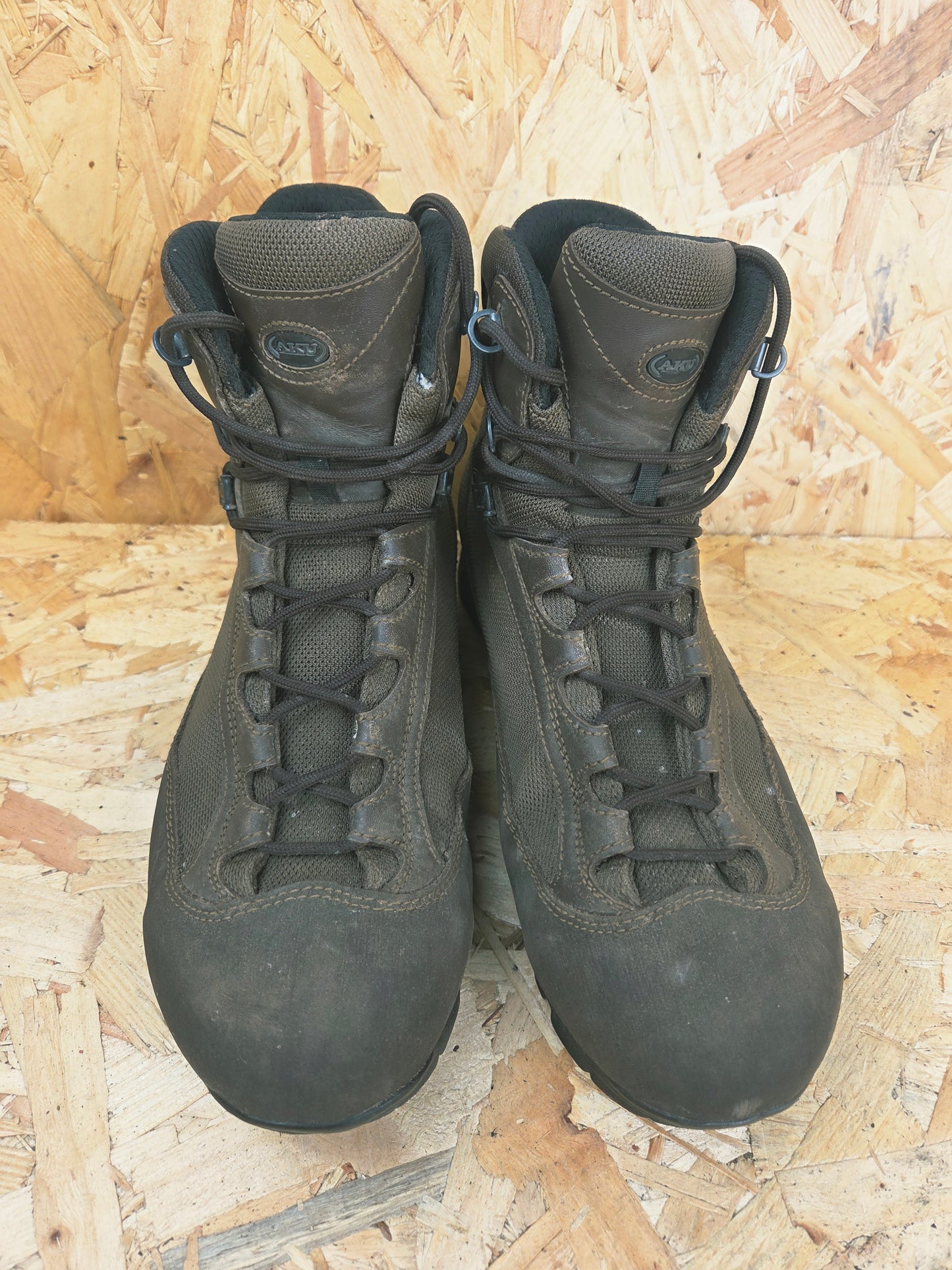 Genuine AKU Military Leather Hiking Boots Brown Cadet Outdoor Walking Patrol Lightweight Footwear UK 10