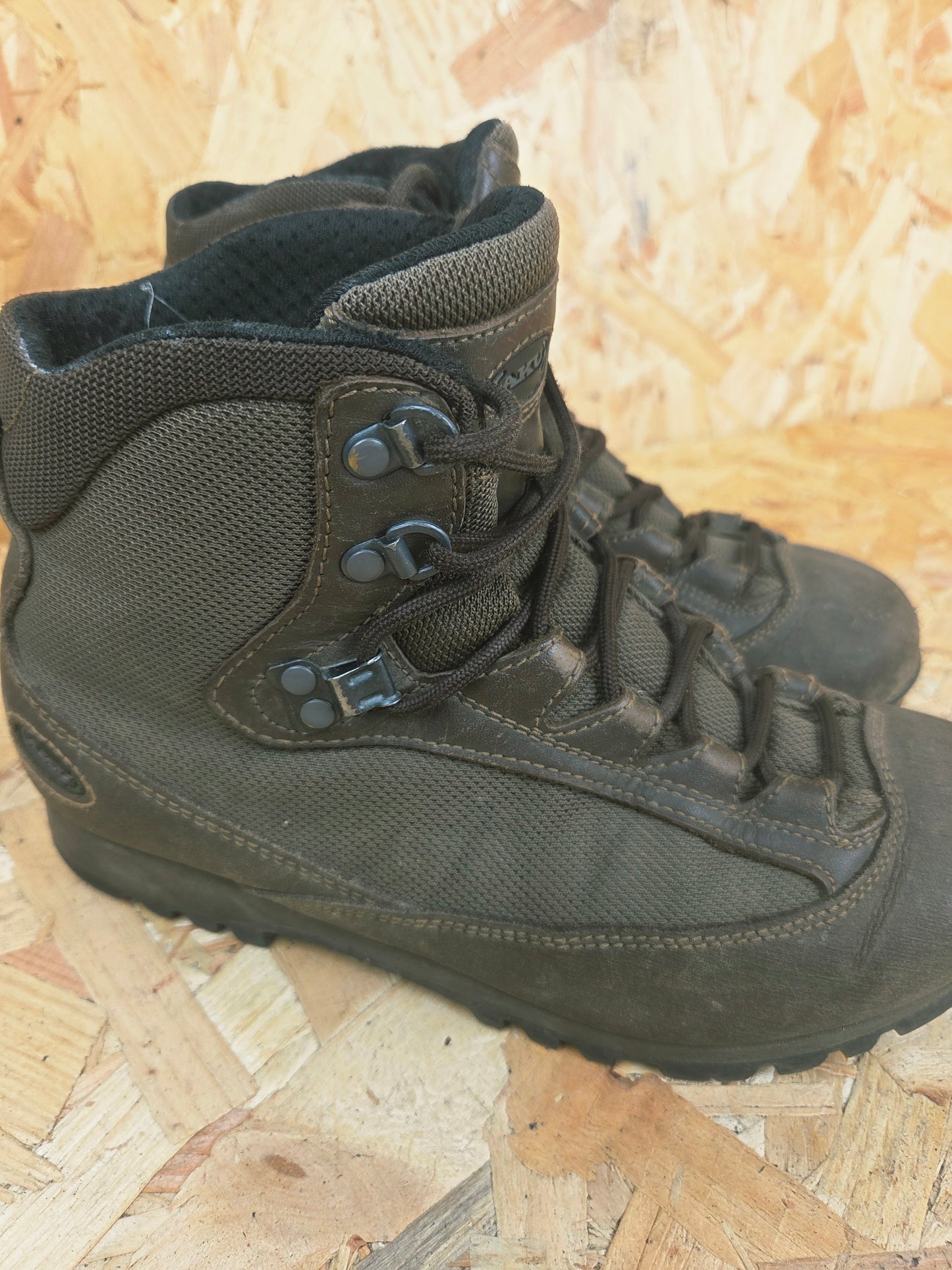 Genuine AKU Military Patrol Leather Hiking Boots - Brown Lightweight UK 6