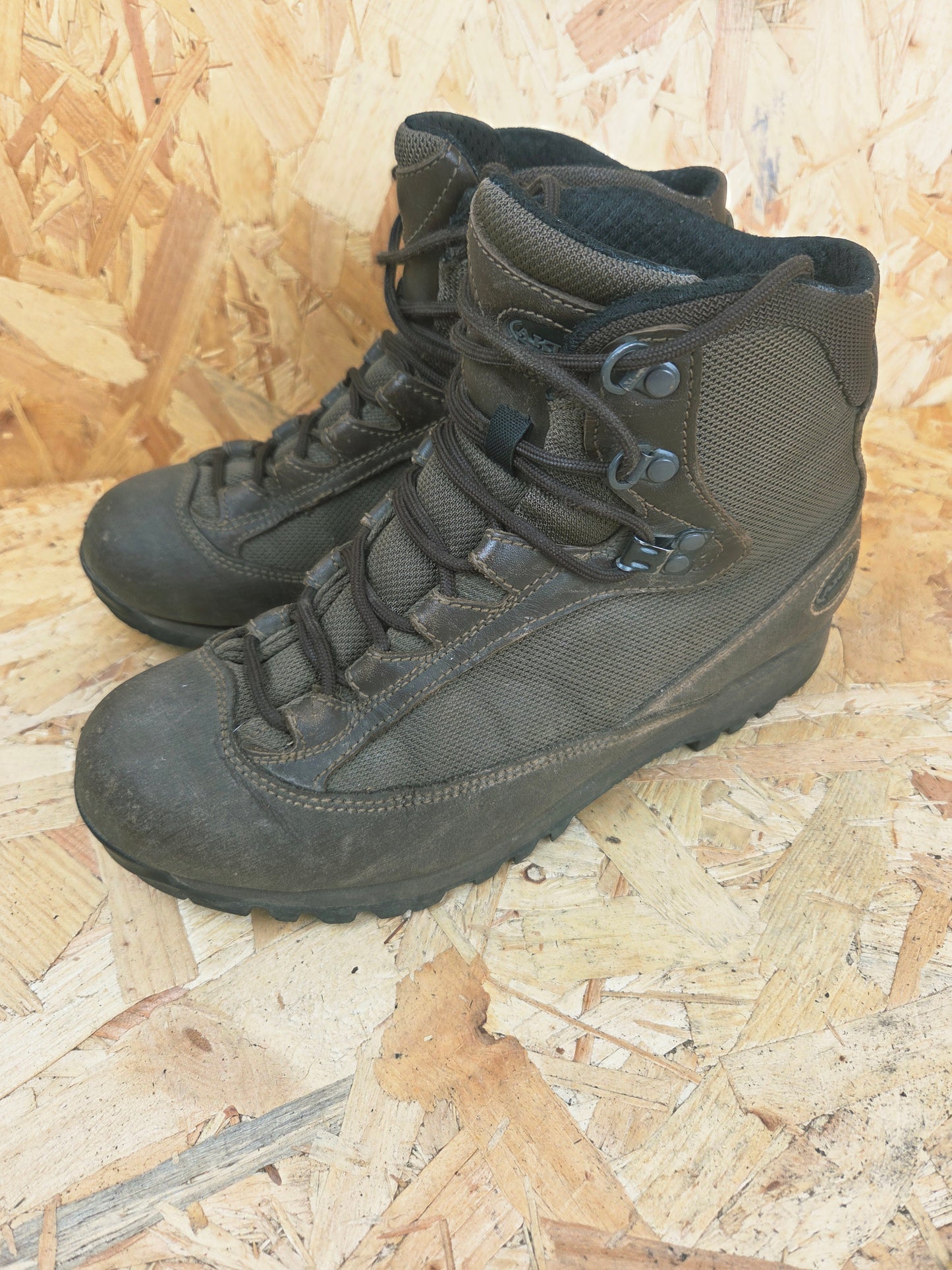Genuine AKU Military Patrol Leather Hiking Boots - Brown Lightweight UK 6