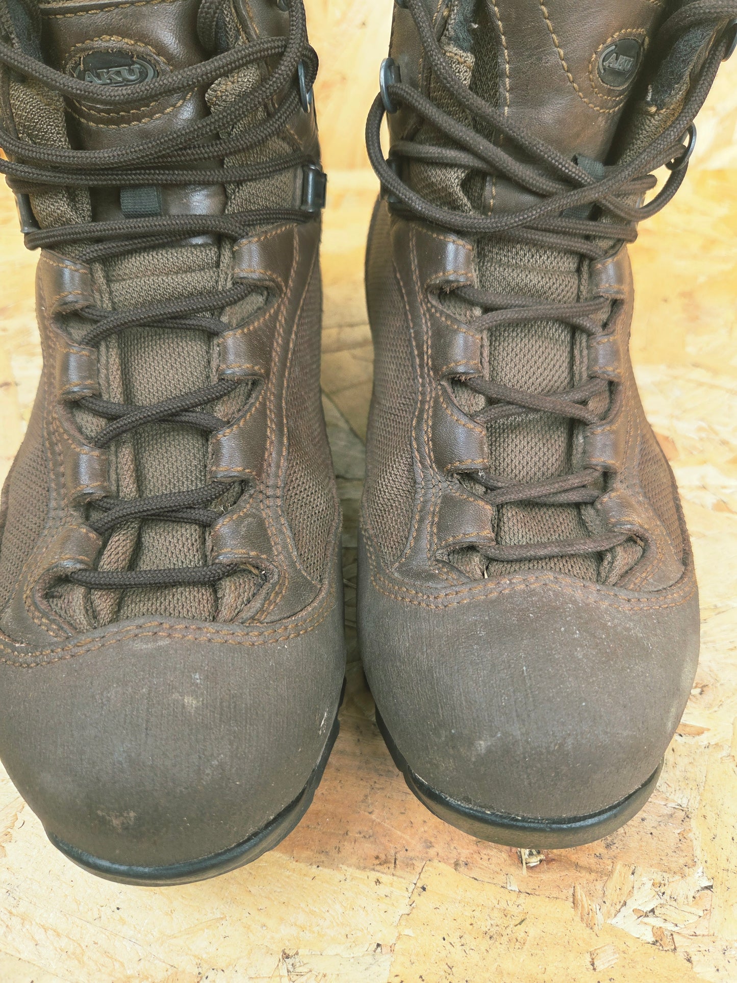 Genuine AKU Military Leather Hiking Boots Brown Cadet Outdoor Walking Patrol Lightweight Footwear UK 6