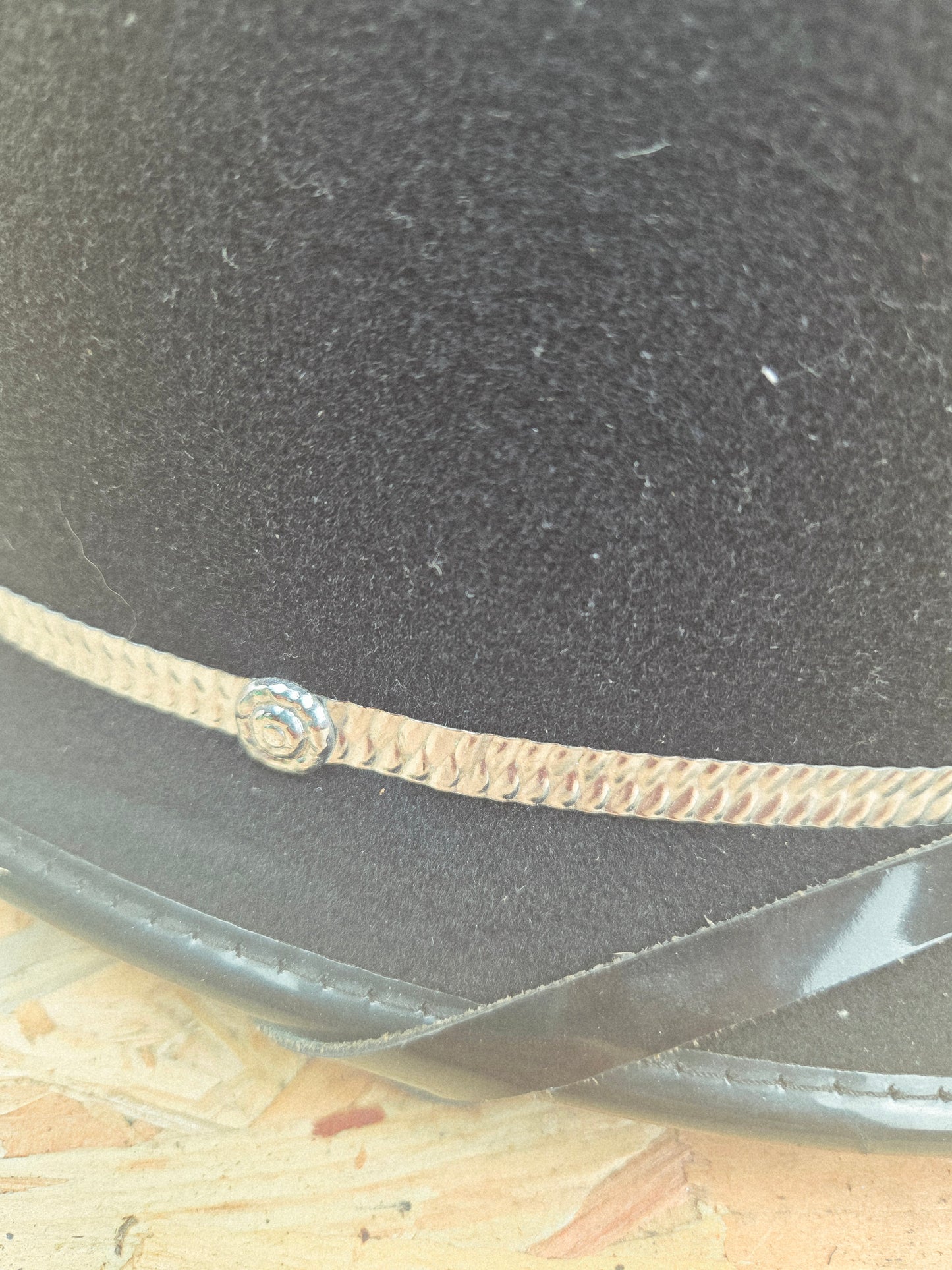 British Police Custodian Rose Top Topped Helmet Black Band Bobby Hat Fancy Dress TV Film Collector Size 59 *LAST ONE*