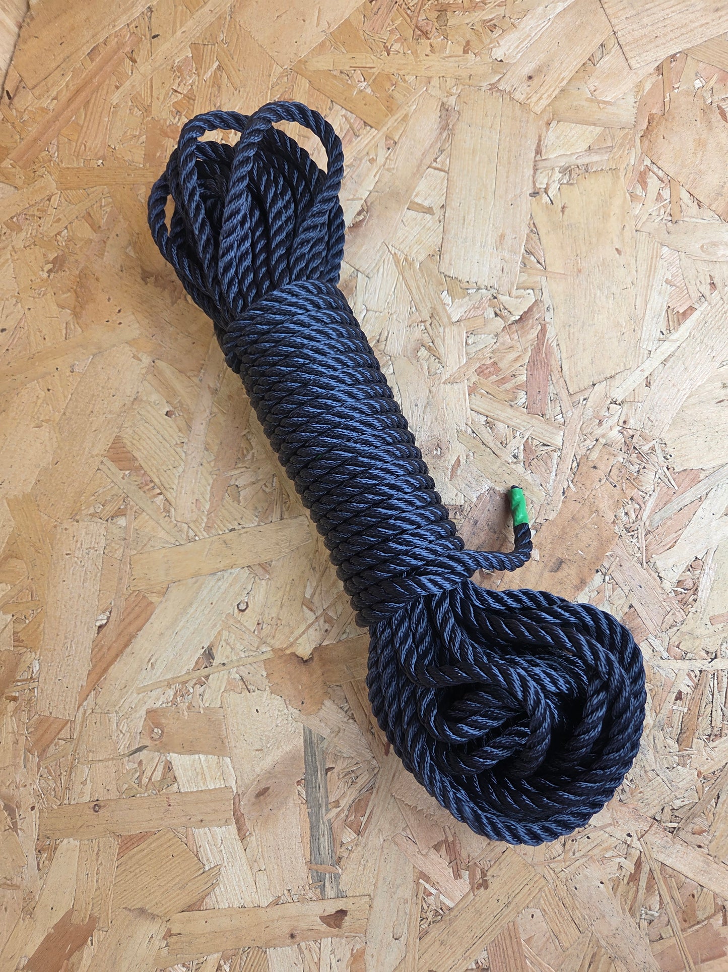 Polyester Rope 3 Strand Navy Blue 10mm x 20m Strong Heavy Duty Boating DIY Camping Garden Mooring Boat Chandlery
