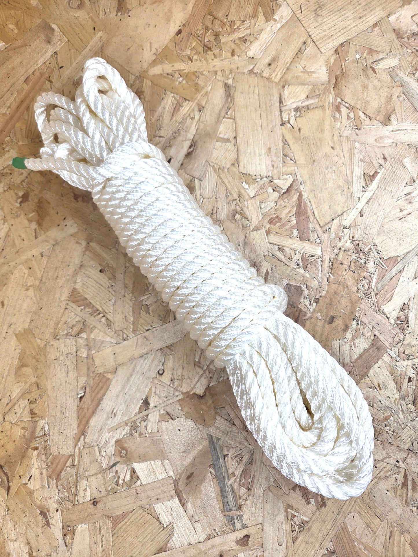 Nylon Rope 3 Strand White 10mm x 20m Strong Heavy Duty Boating DIY Camping Garden Mooring Boat Chandler