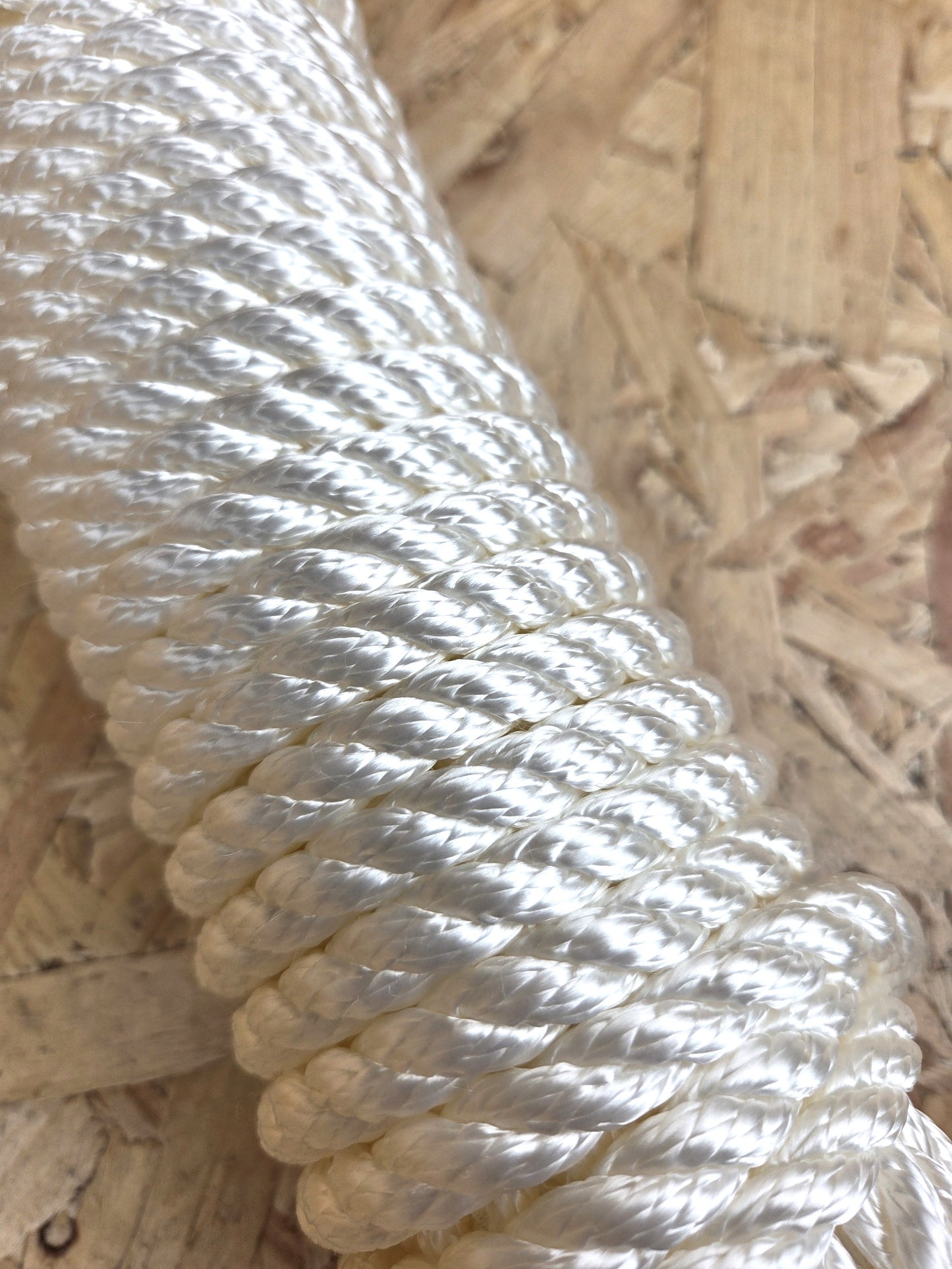 Nylon Rope 3 Strand White 10mm x 20m Strong Heavy Duty Boating DIY Camping Garden Mooring Boat Chandler