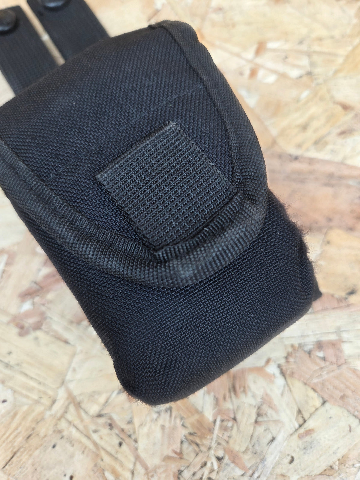 Genuine British Police Leg Restraints With Molle Belt Carry Pouch