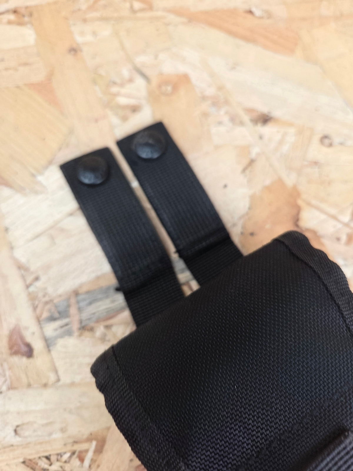 Genuine British Police Leg Restraints With Molle Belt Carry Pouch
