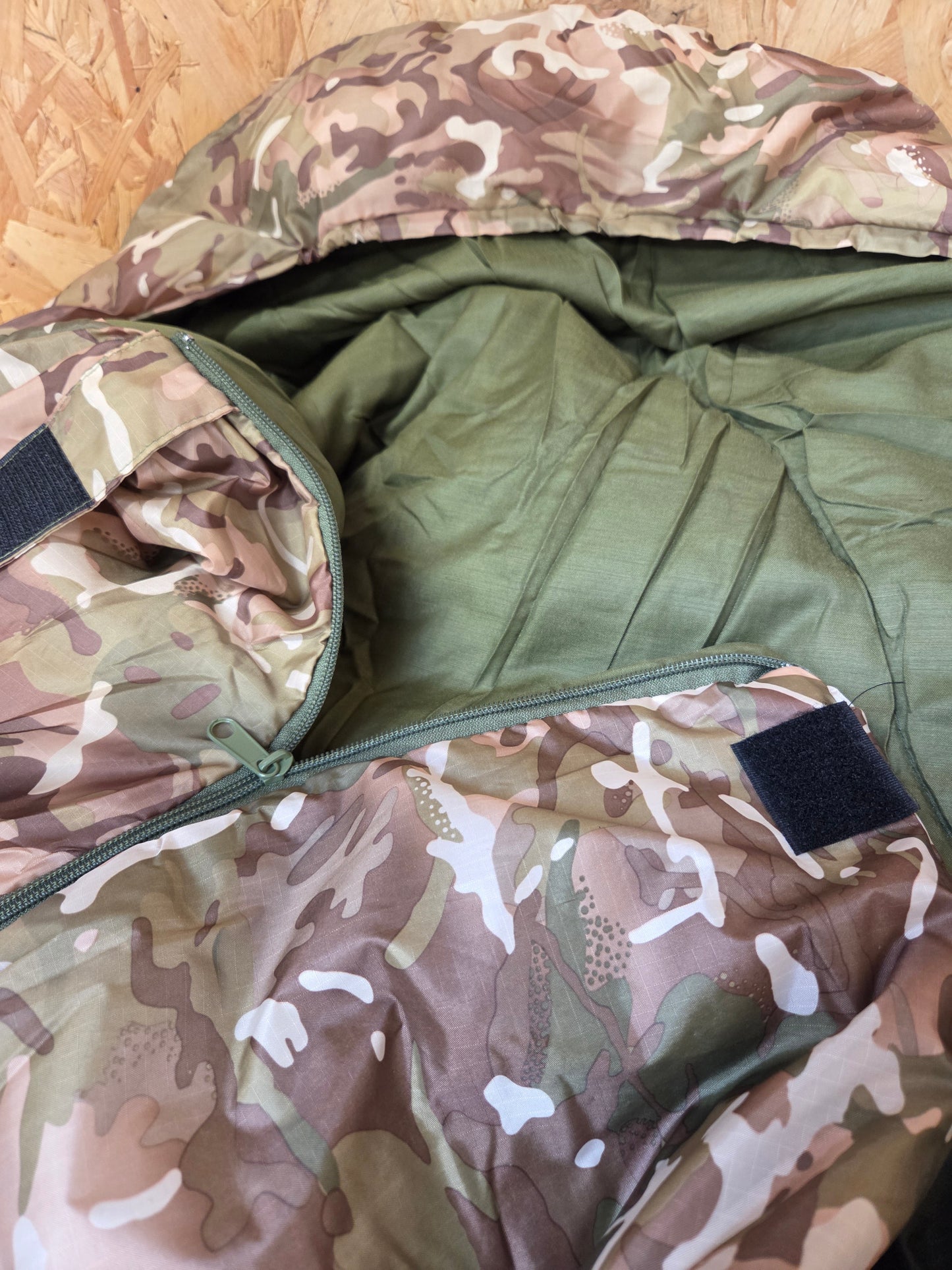 Military Style Sleeping Bag With Bag Stuff Sack Camouflage BTP British Terrain Pattern Camping Cadet Bushcraft Festivals Hiking