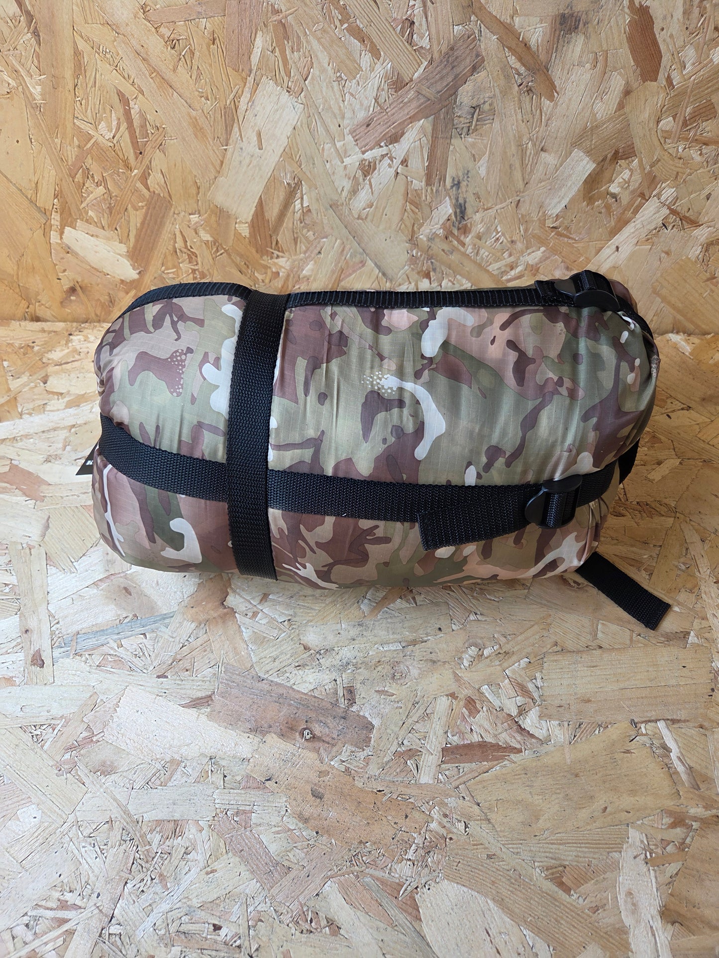Military Style Sleeping Bag With Bag Stuff Sack Camouflage BTP British Terrain Pattern Camping Cadet Bushcraft Festivals Hiking