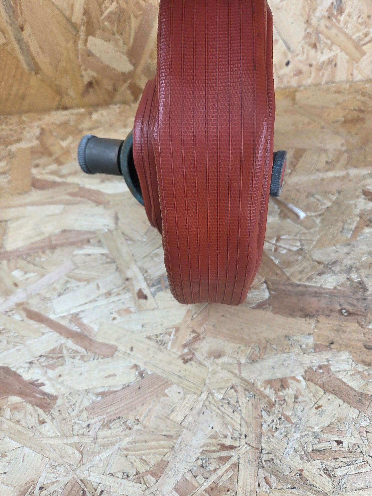 Genuine Fire Brigade Fighters Layflat Hose with Standard Fittings Couplings Heavy Duty Red 6m