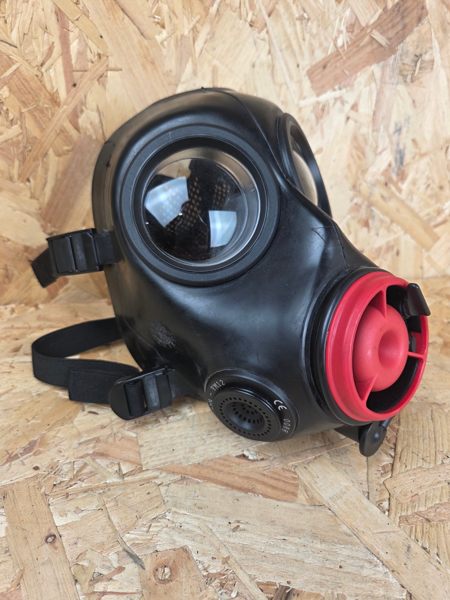 Avon FM12 Respirator Inspector Red CBRN British Army Gas Mask Size 1 2 3 FM 12 Used