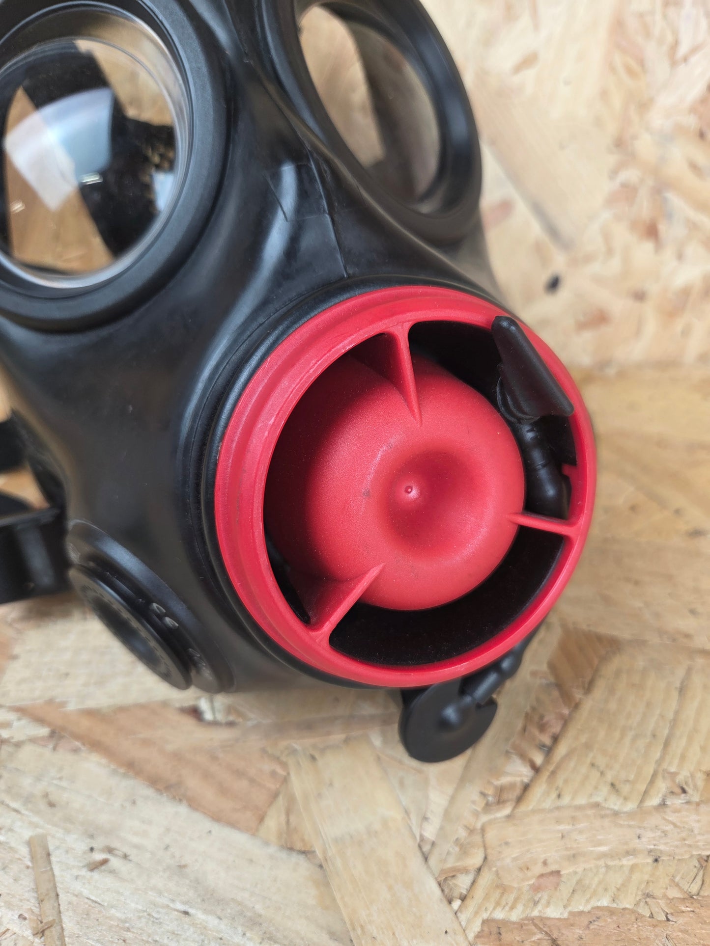 Avon FM12 Respirator Inspector Red CBRN British Army Gas Mask Size 1 2 3 FM 12 Used
