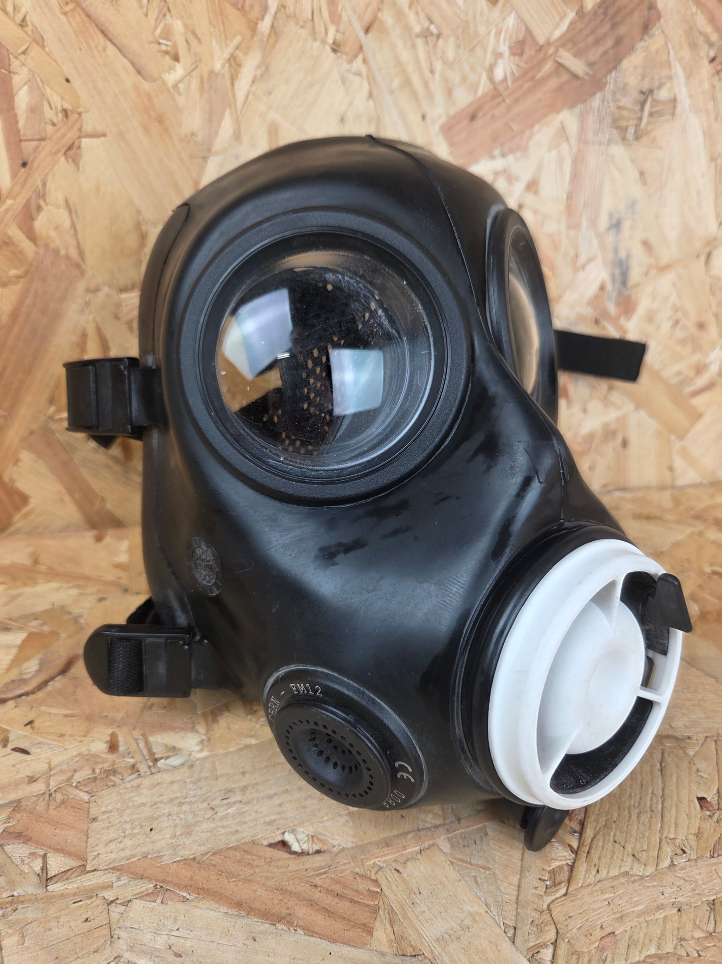Avon FM12 Respirator Sergeant White CBRN British Army Gas Mask Size 1 2 3 FM 12 Used